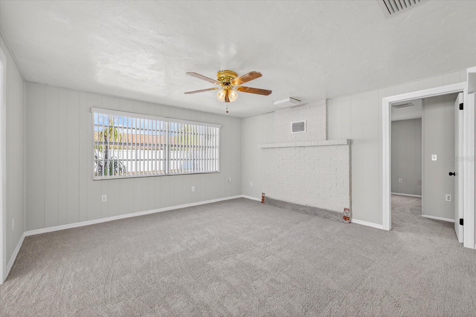 Image 4 of 44 For 8634 Velvet Drive