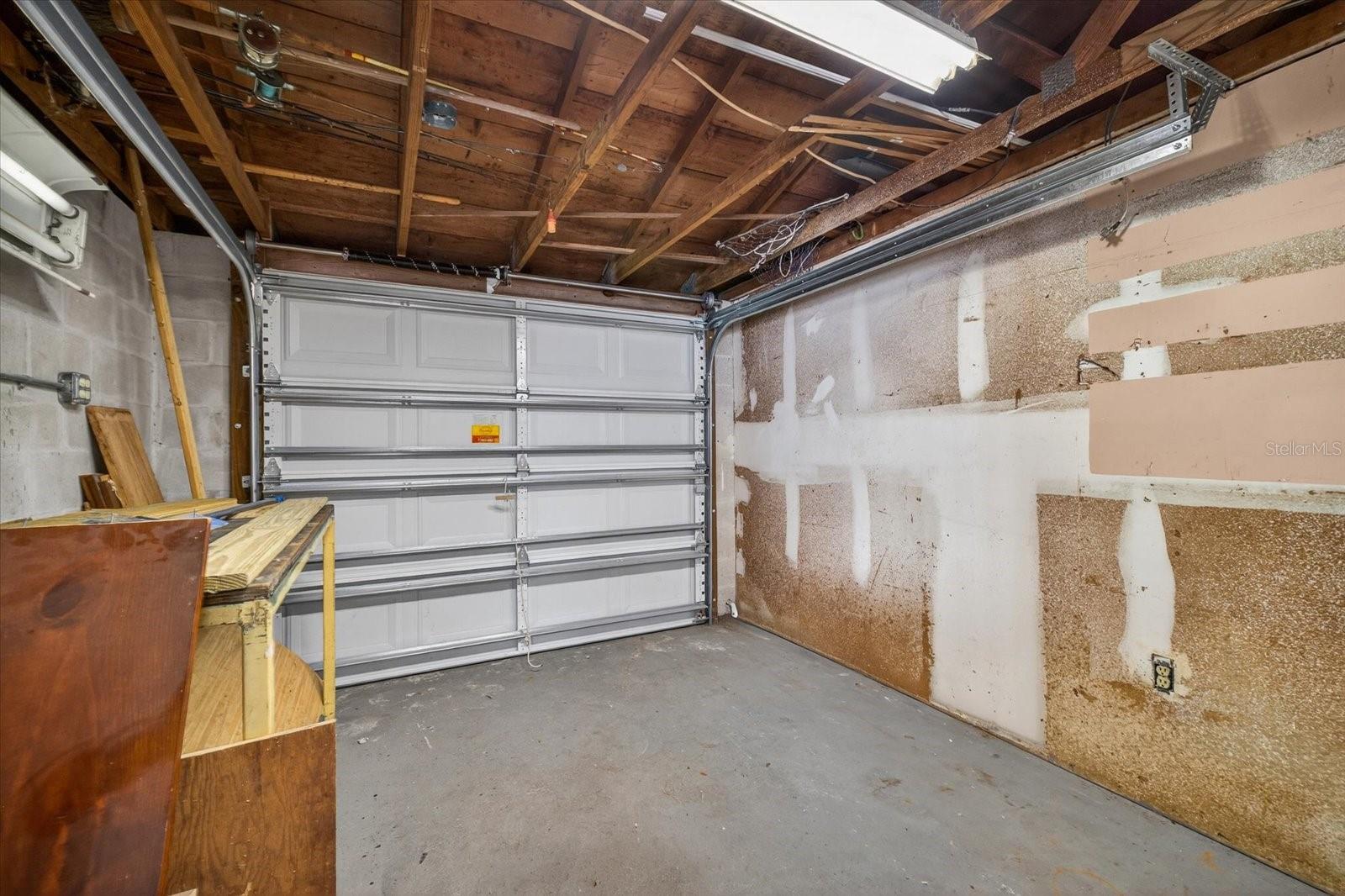 Image 41 of 44 For 8634 Velvet Drive