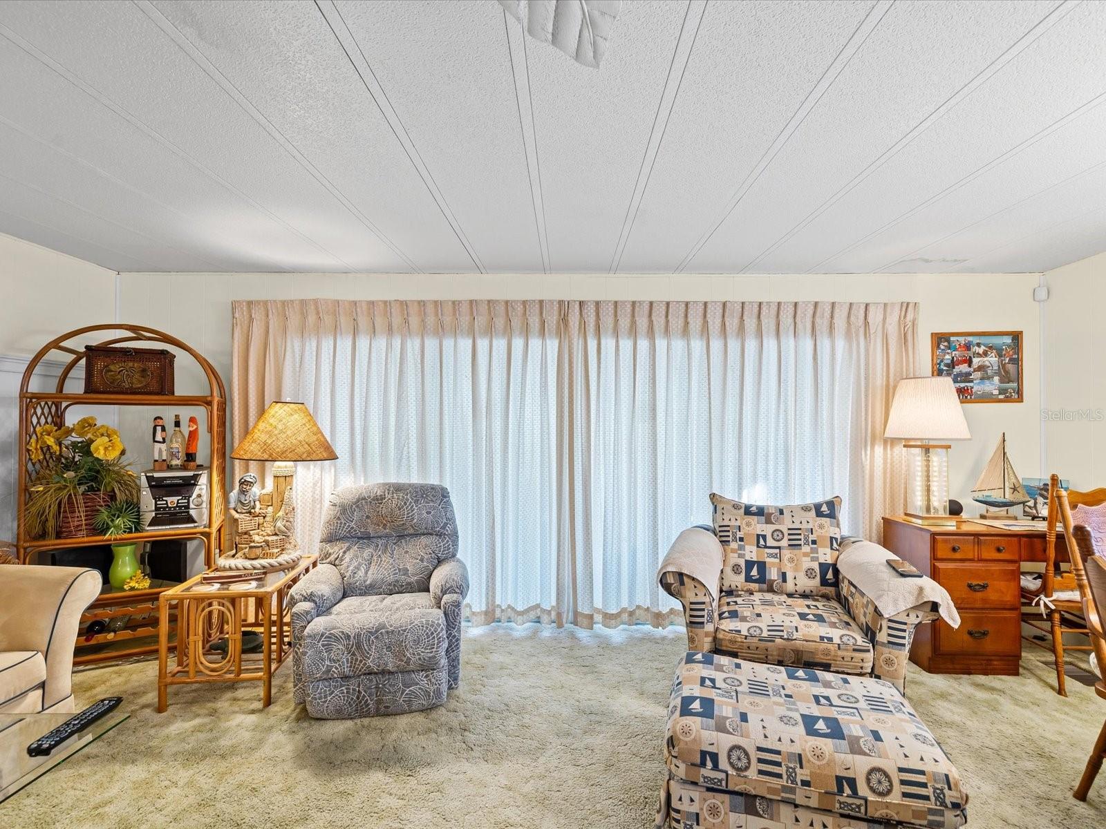 Image 28 of 56 For 6439 Theresa Avenue