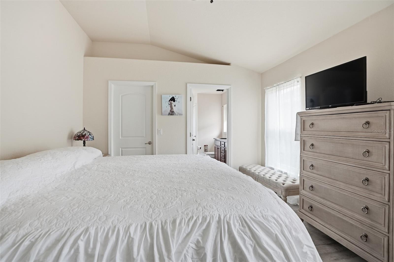 Image 16 of 38 For 1141 Mystic Court