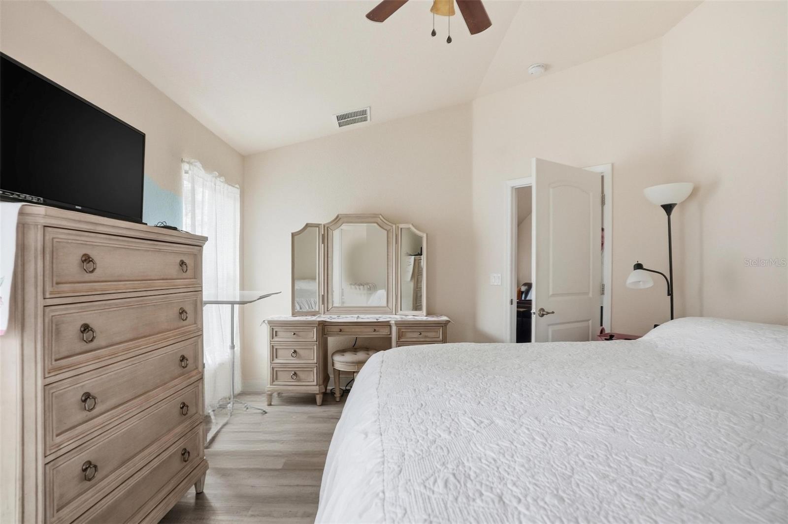 Image 17 of 38 For 1141 Mystic Court