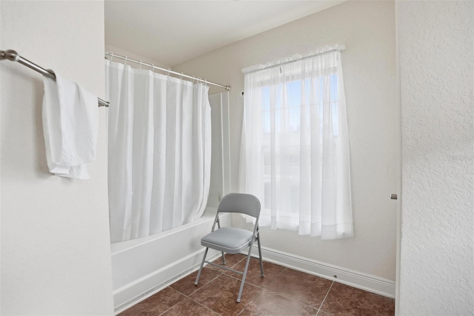 Image 20 of 38 For 1141 Mystic Court