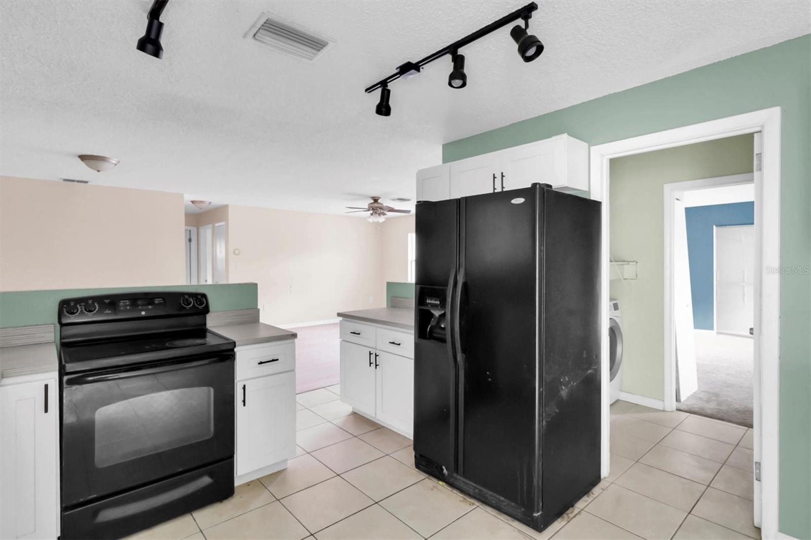 Image 10 of 34 For 6708 Medlar Drive