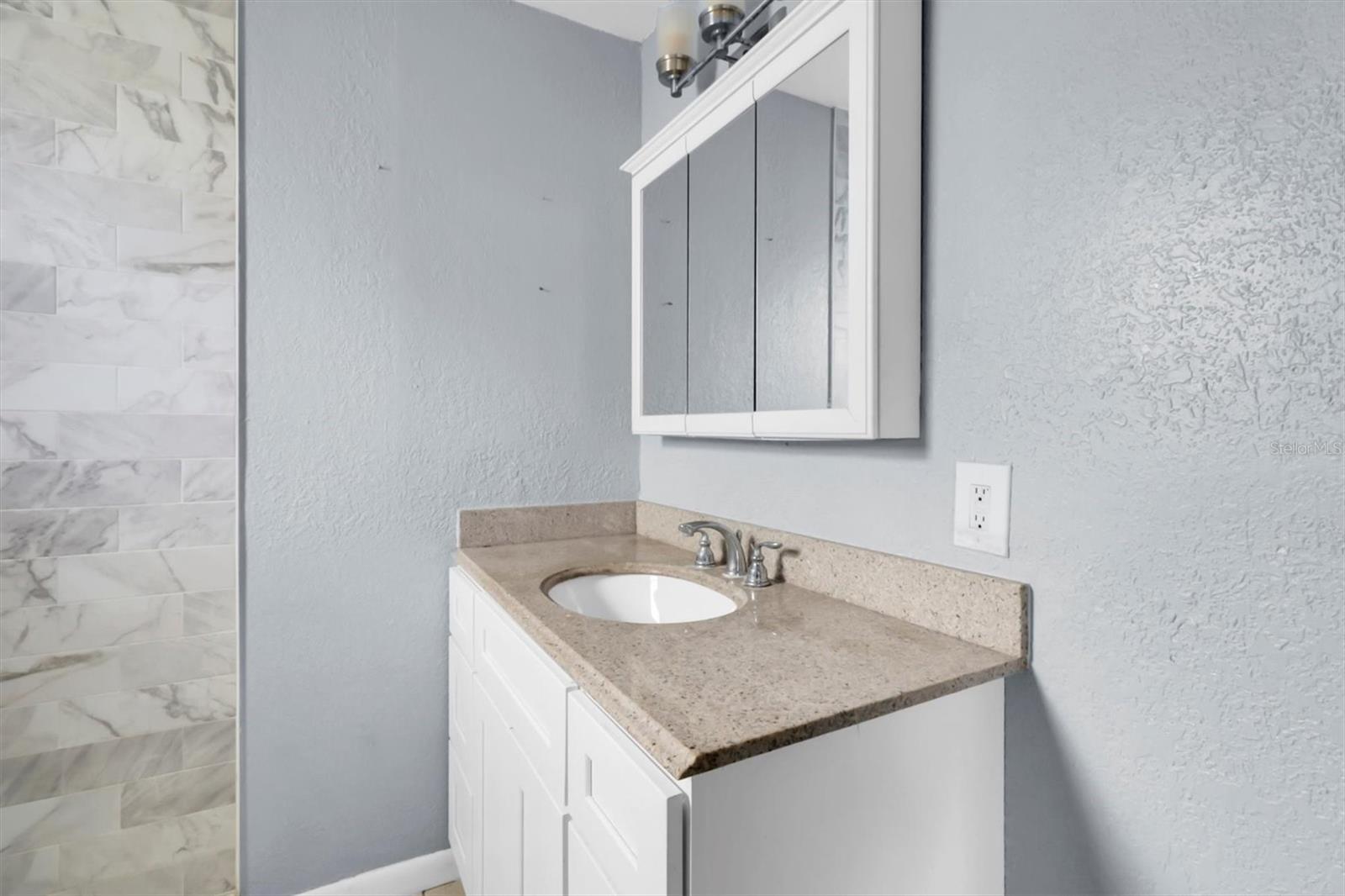 Image 16 of 34 For 6708 Medlar Drive