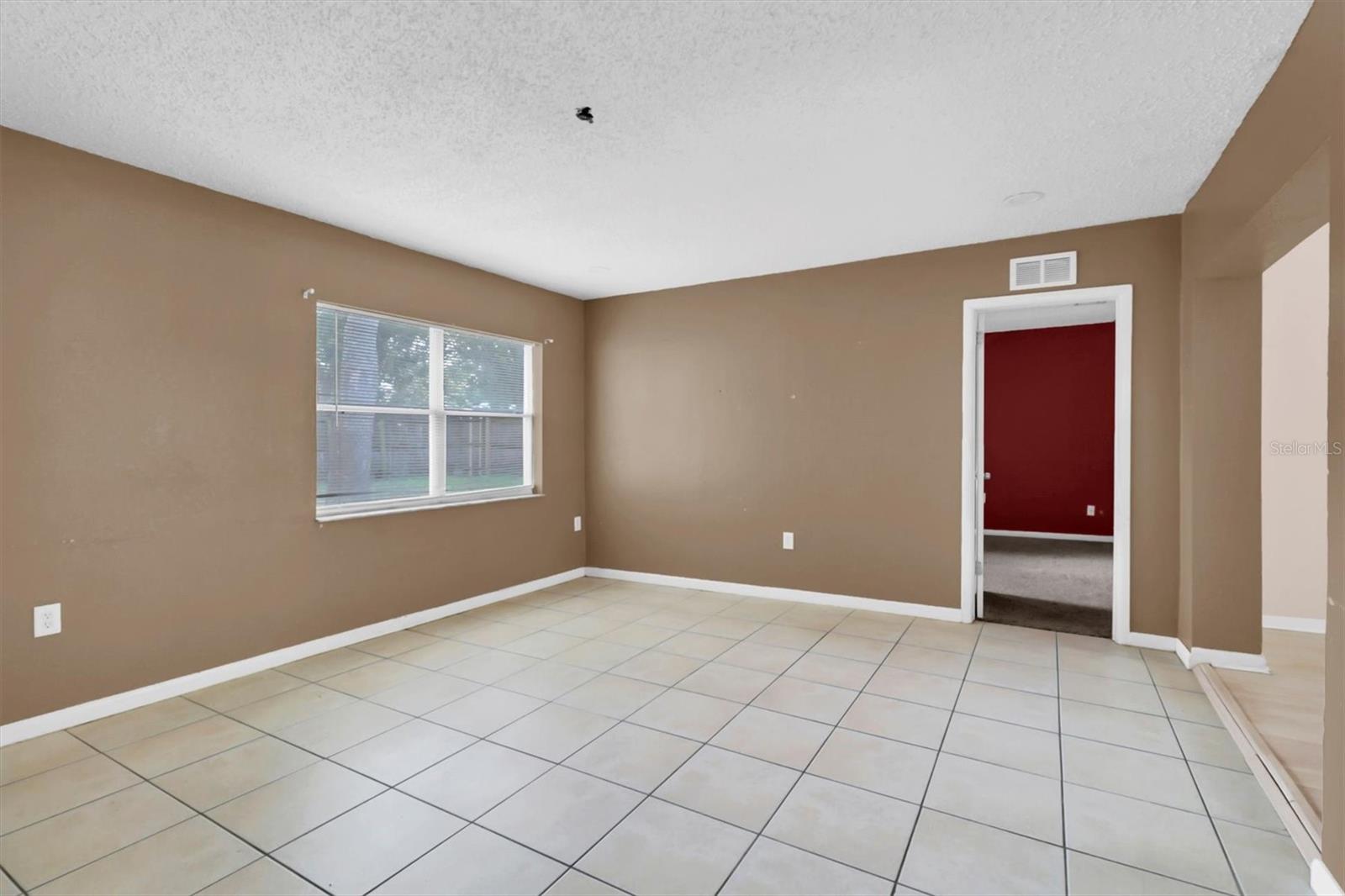 Image 19 of 34 For 6708 Medlar Drive