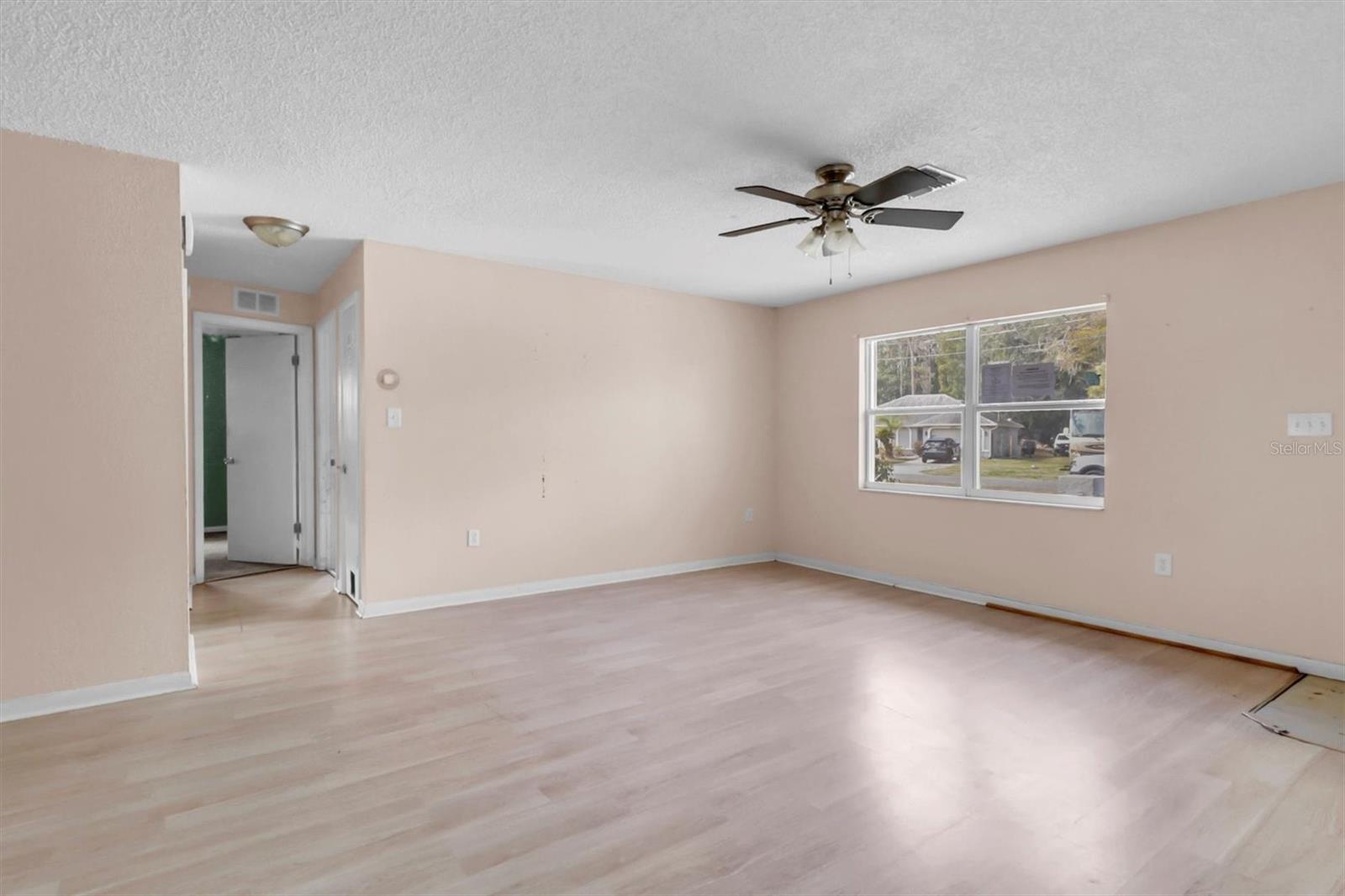 Image 6 of 34 For 6708 Medlar Drive