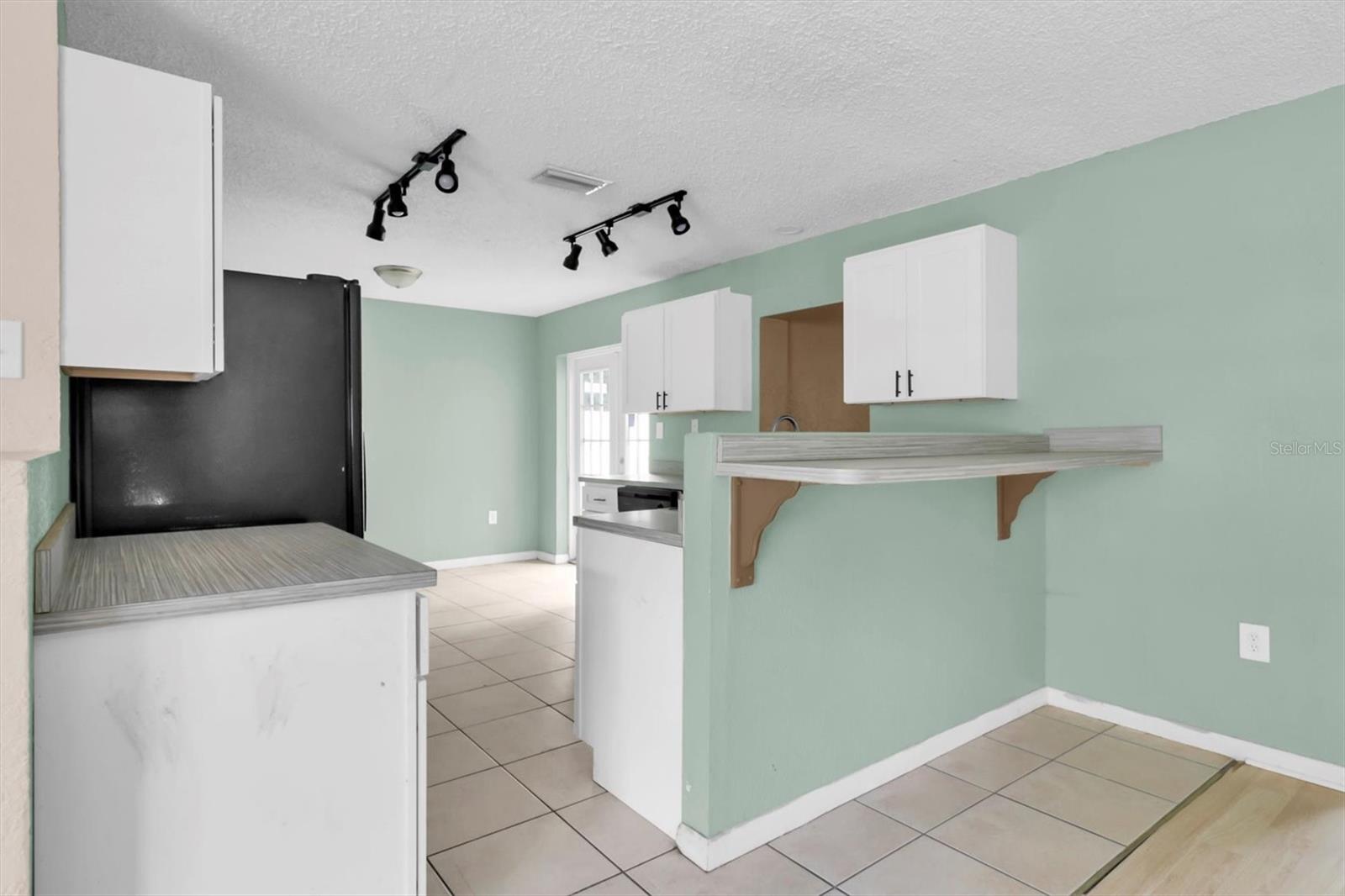 Image 8 of 34 For 6708 Medlar Drive