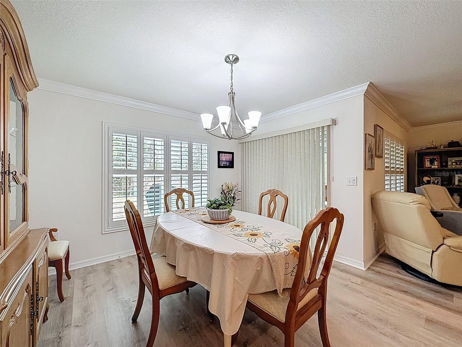 Image 21 of 61 For 5484 Diantha Way