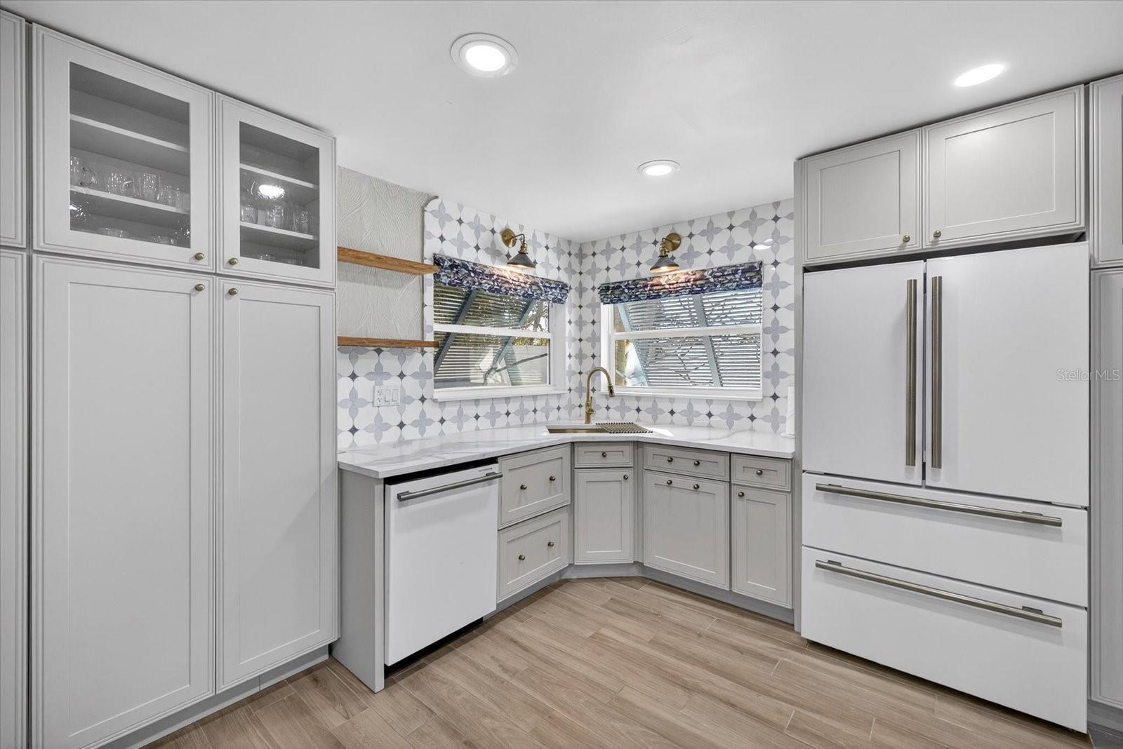 Image 11 of 49 For 650 59th Avenue