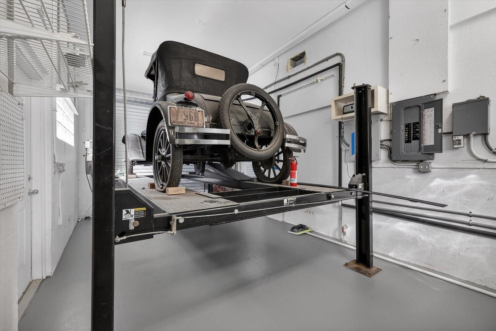 Image 16 of 49 For 650 59th Avenue