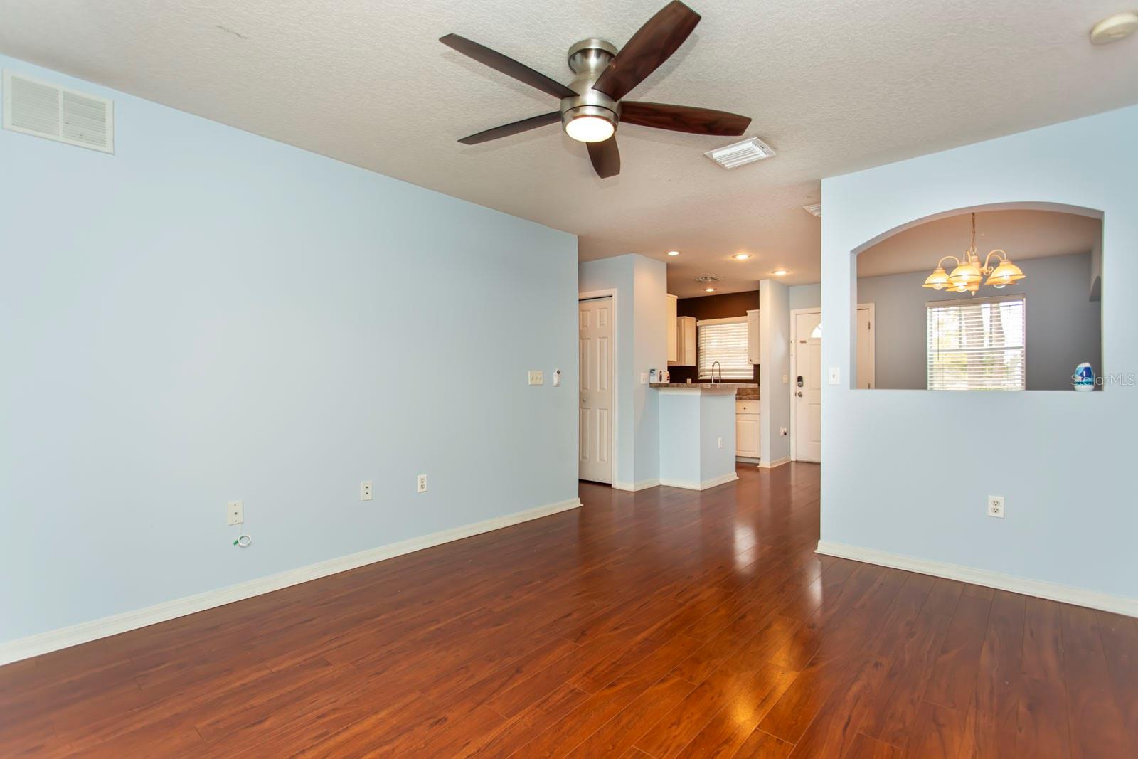 Image 16 of 40 For 6740 Moonglow Drive 101