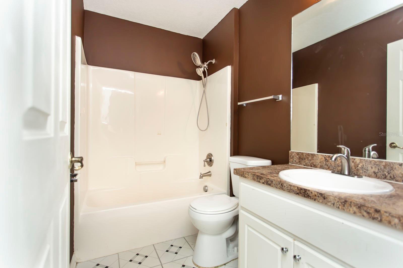 Image 23 of 40 For 6740 Moonglow Drive 101