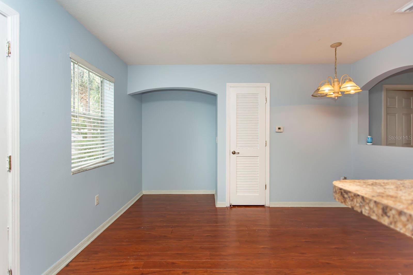 Image 6 of 40 For 6740 Moonglow Drive 101