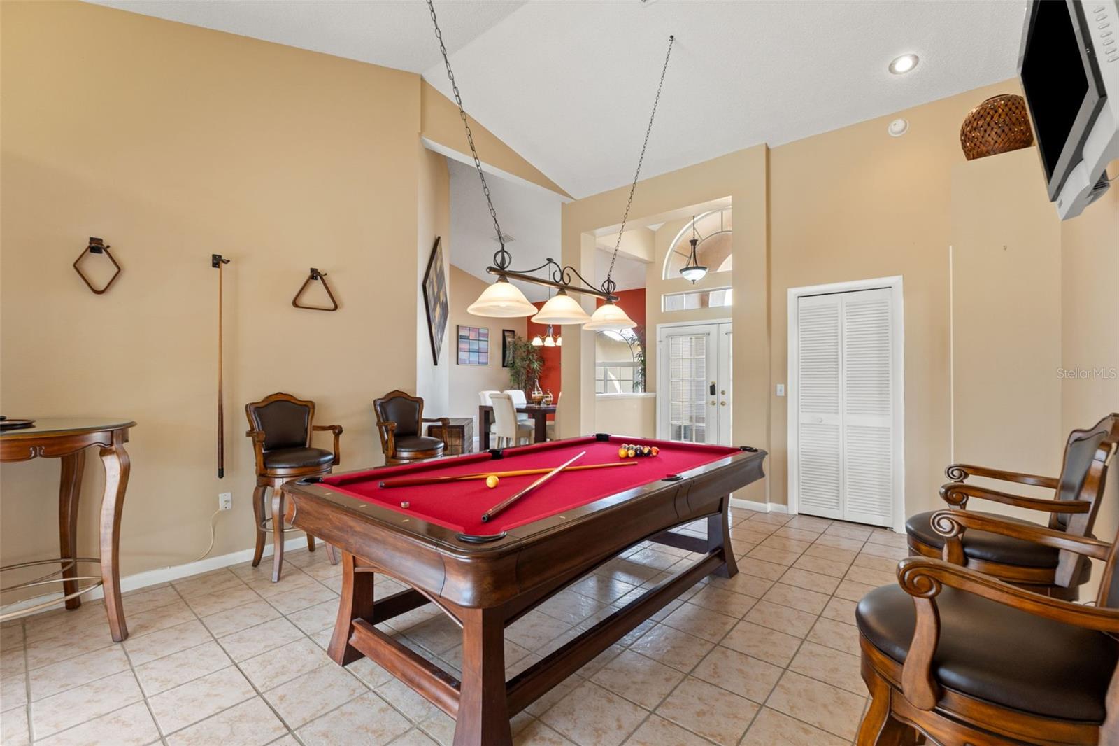 Image 13 of 68 For 14122 Newcastle Avenue