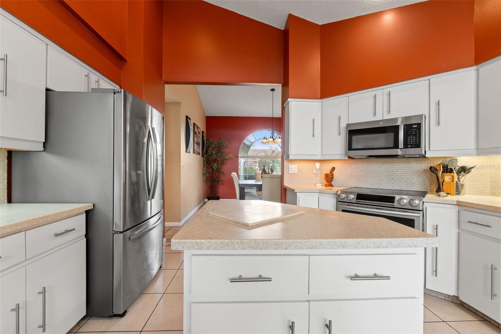 Image 23 of 68 For 14122 Newcastle Avenue