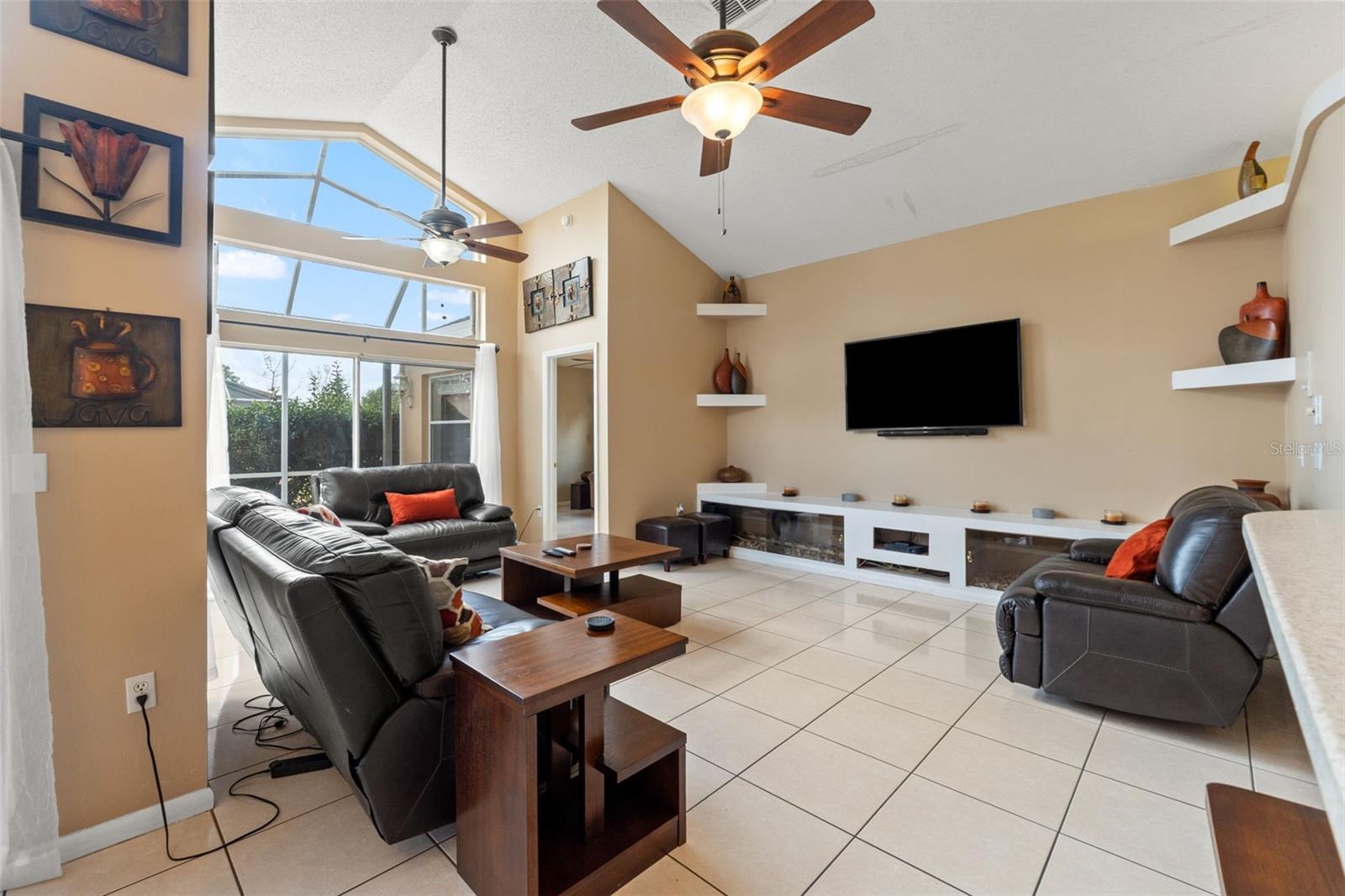 Image 26 of 68 For 14122 Newcastle Avenue