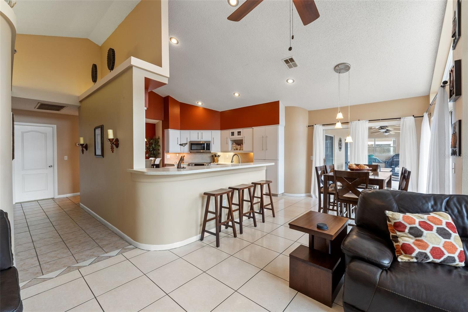 Image 28 of 68 For 14122 Newcastle Avenue