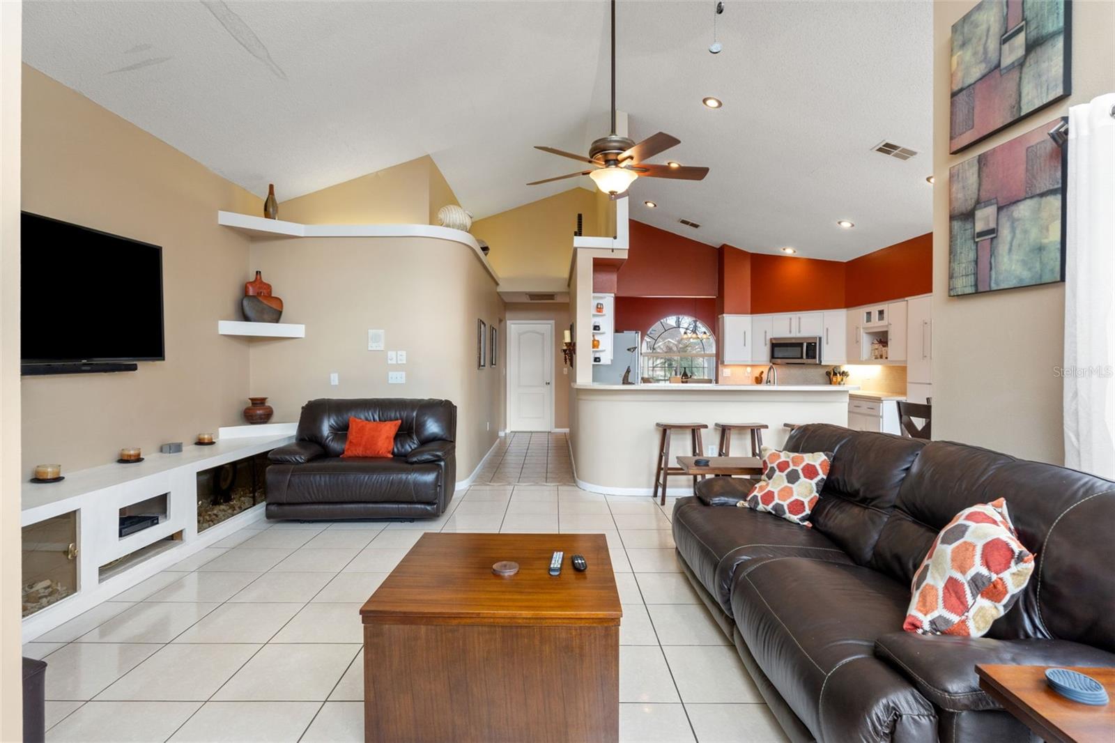 Image 29 of 68 For 14122 Newcastle Avenue