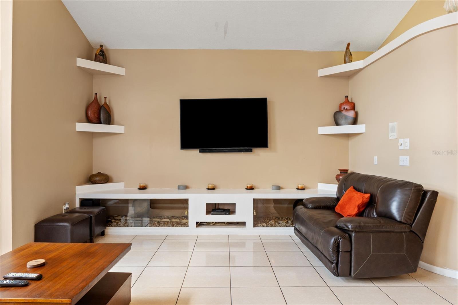 Image 31 of 68 For 14122 Newcastle Avenue