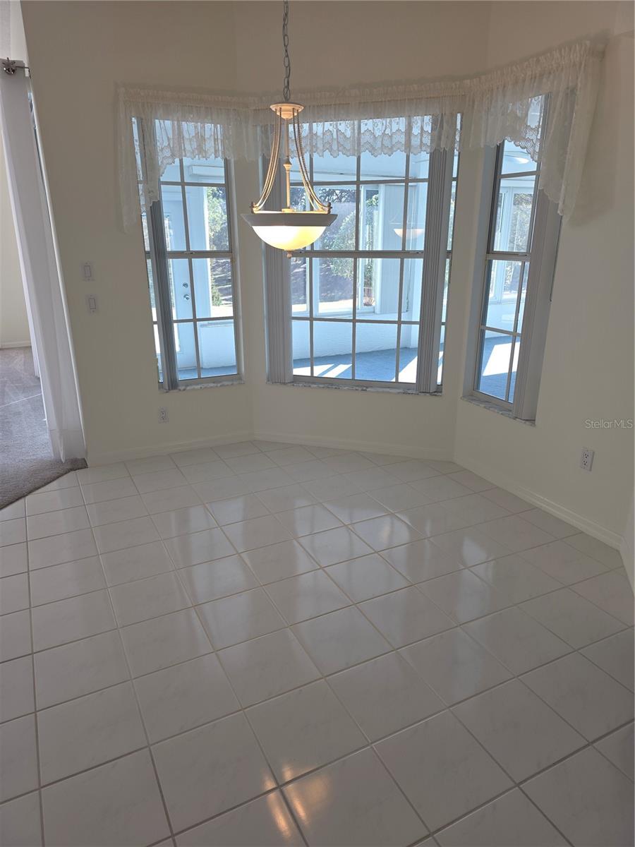 Image 7 of 41 For 2476 Misty Meadow Court