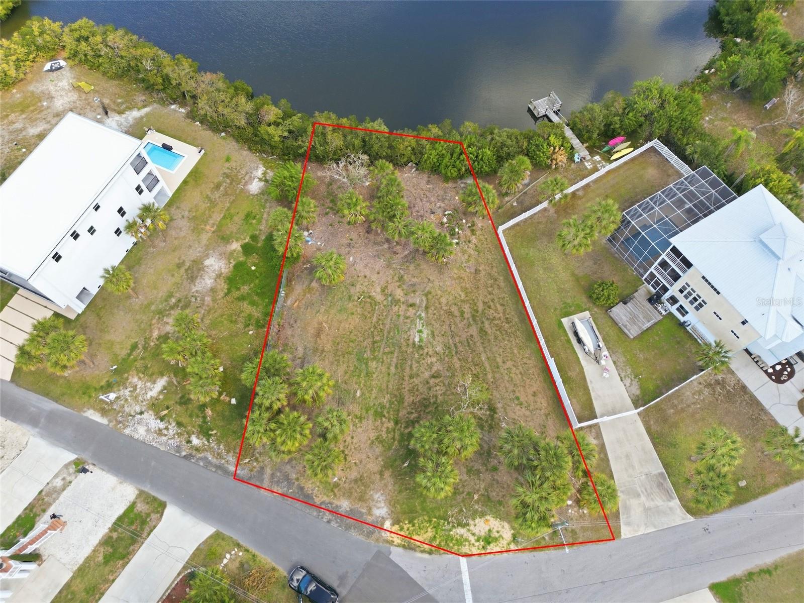 Image 4 of 8 For Deedra Circle