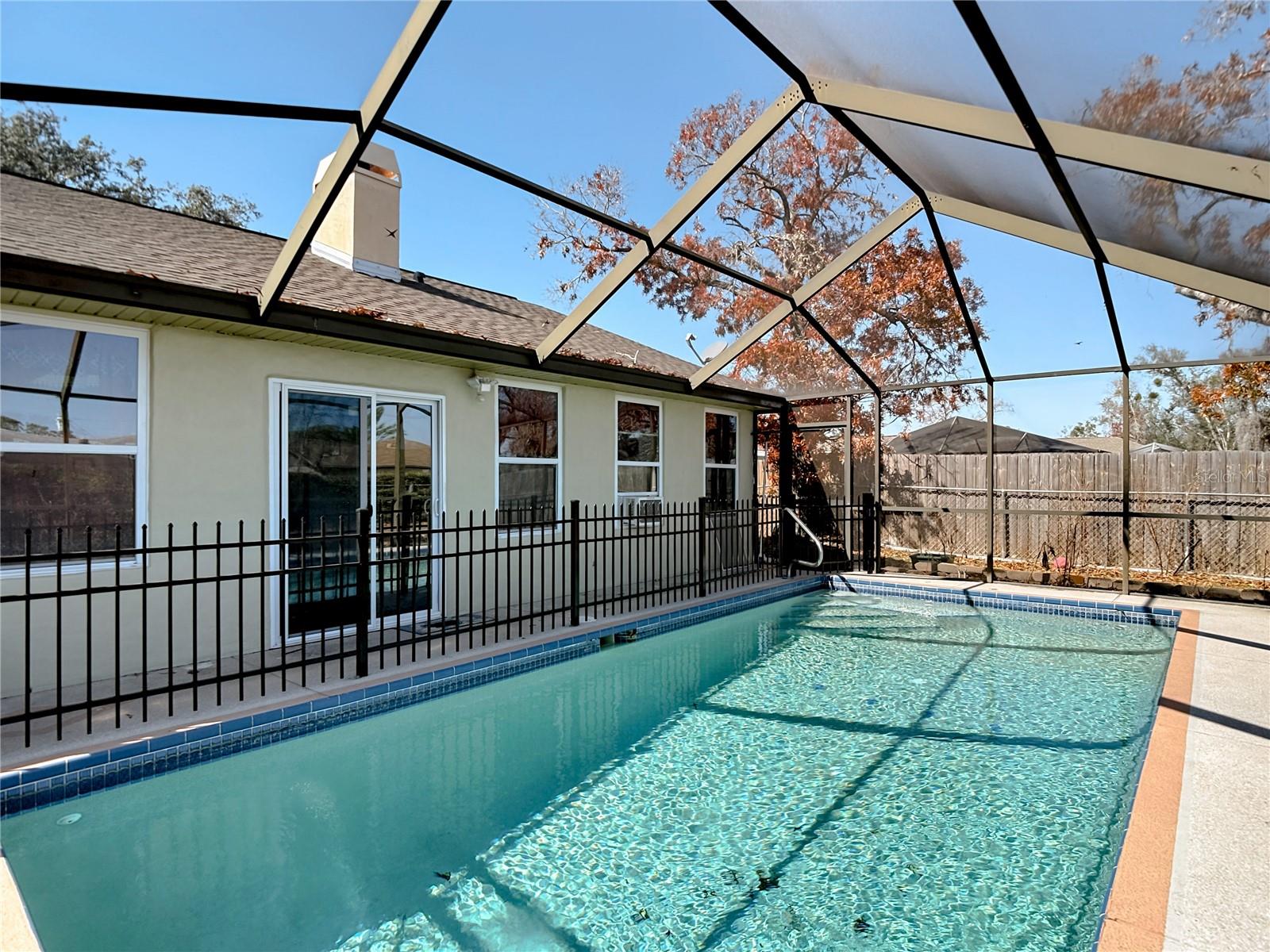 Image 29 of 59 For 5066 Woodbine Street