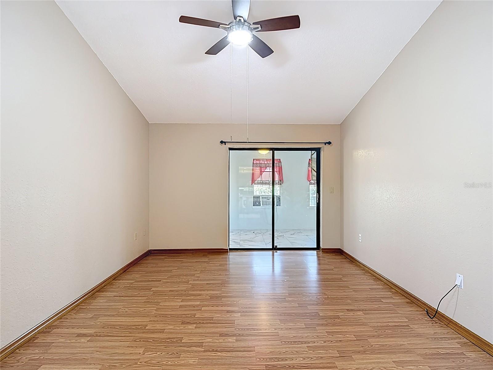 Image 34 of 59 For 5066 Woodbine Street