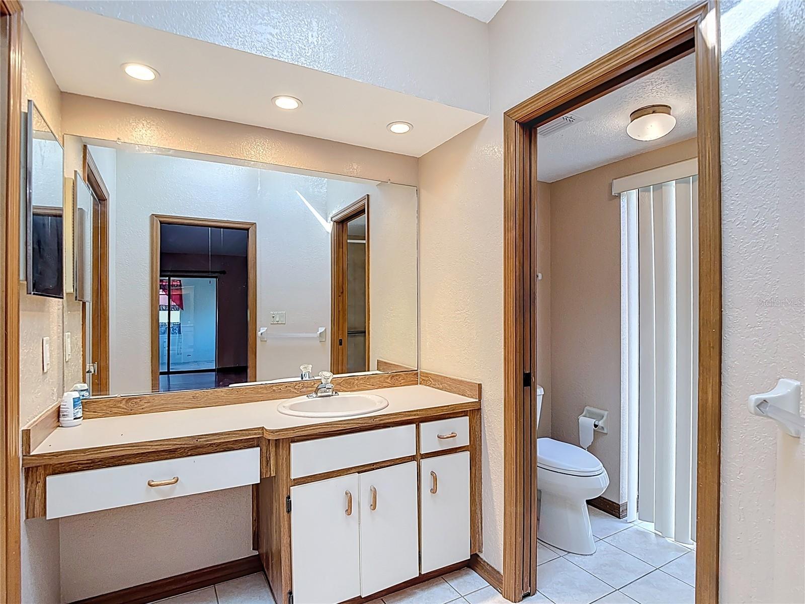 Image 36 of 59 For 5066 Woodbine Street