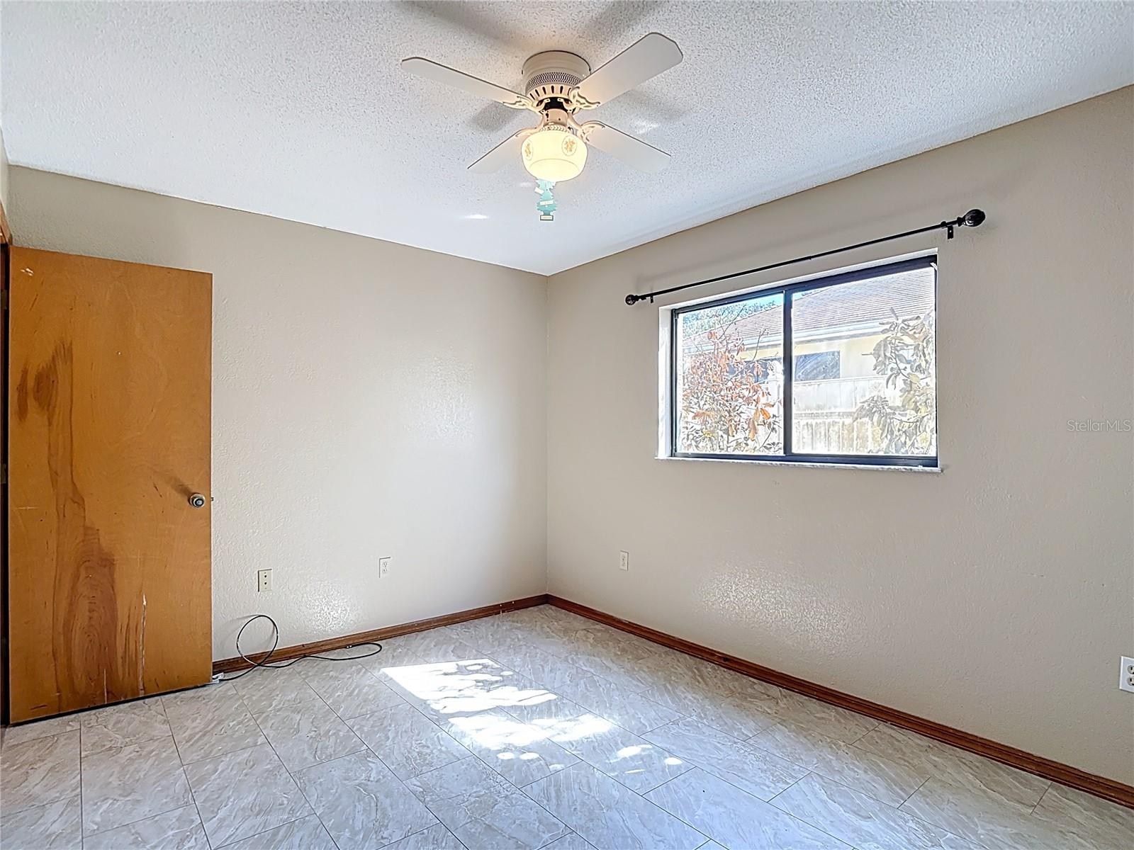 Image 45 of 59 For 5066 Woodbine Street