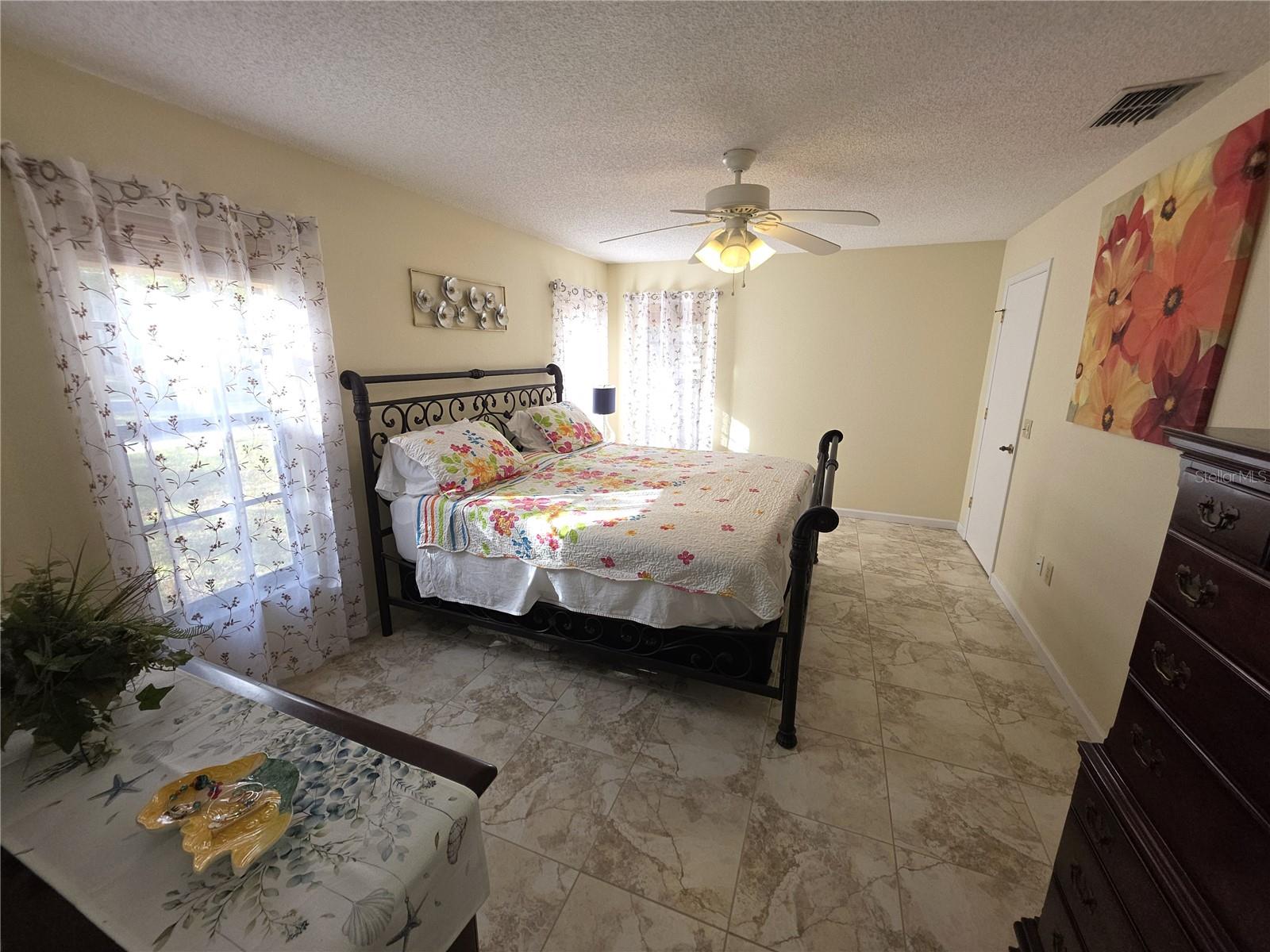 Image 13 of 36 For 2163 Westchester Boulevard