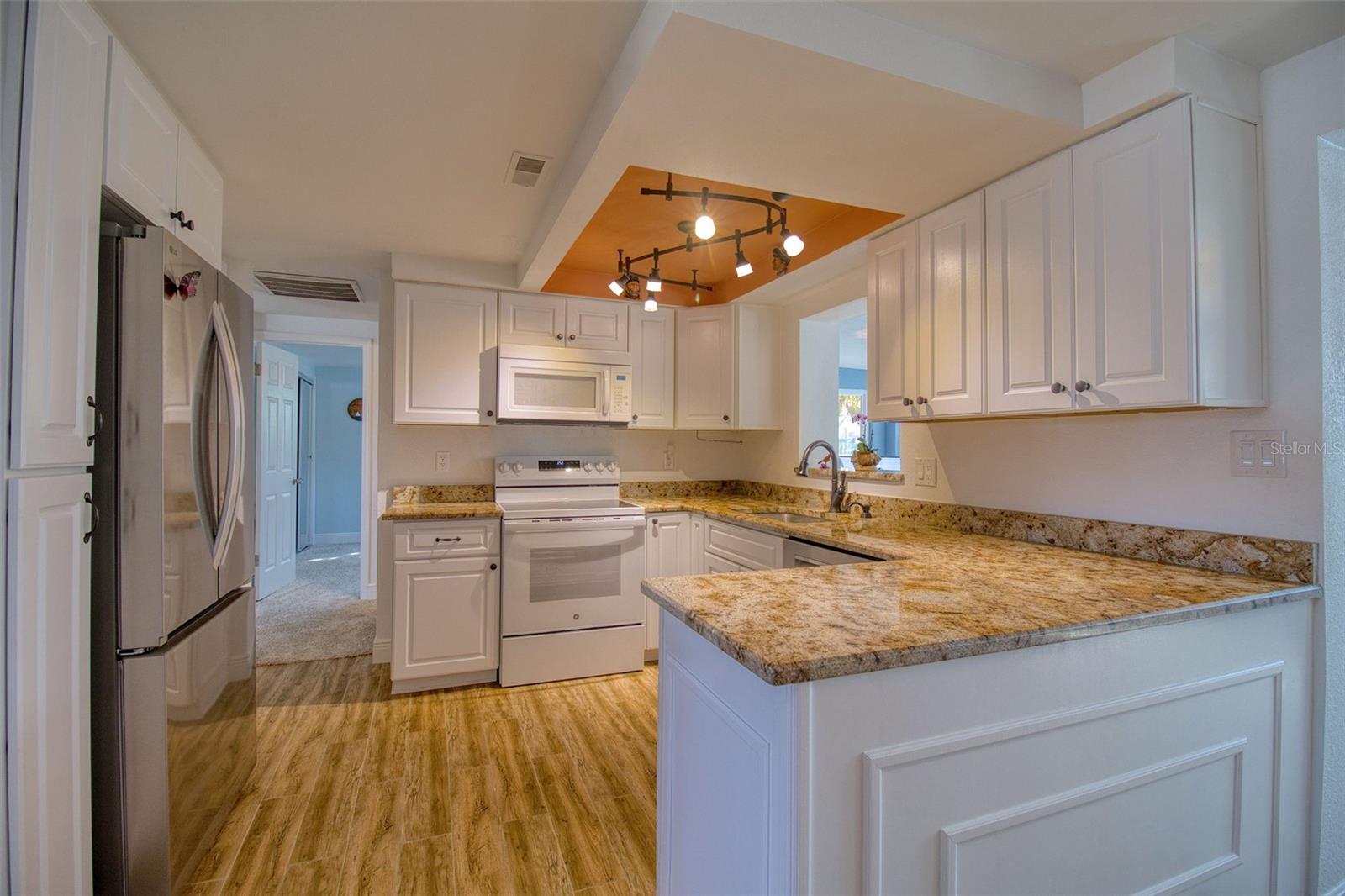 Image 10 of 31 For 13525 Maria Drive