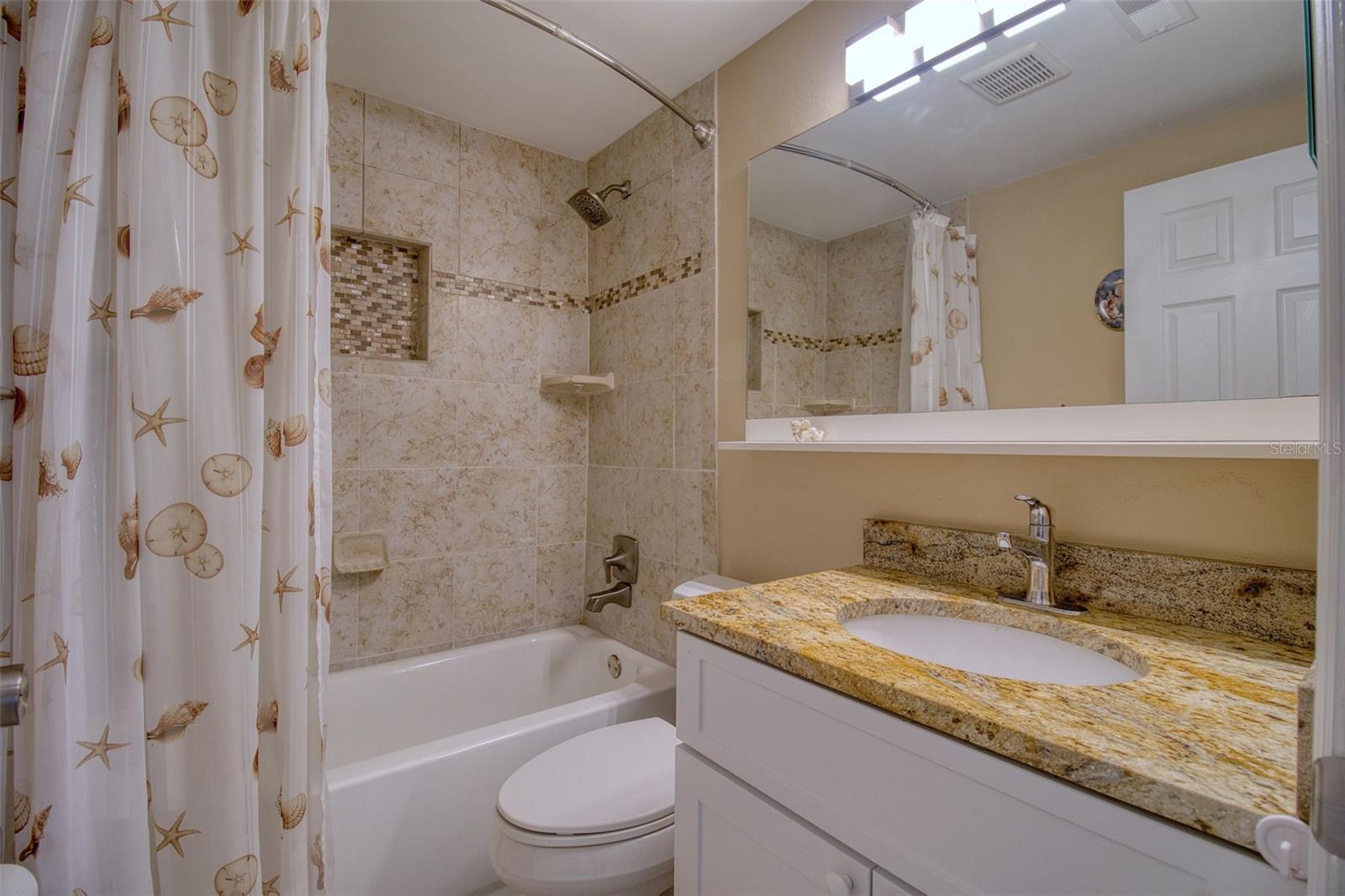 Image 13 of 31 For 13525 Maria Drive