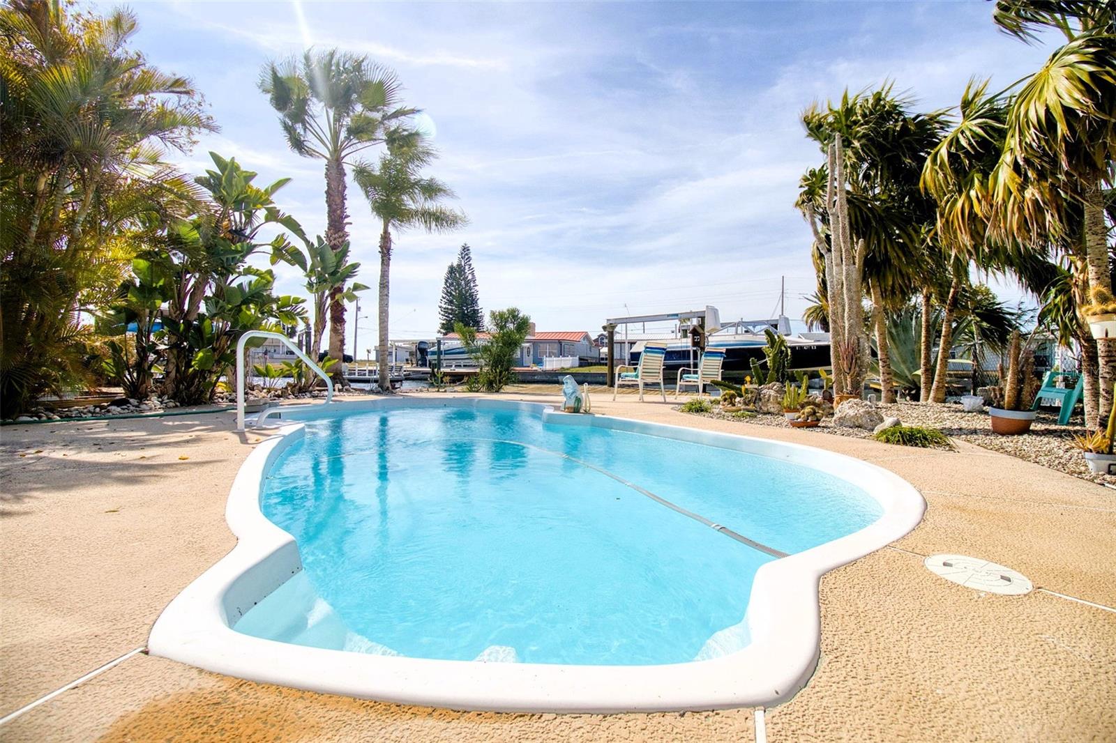 Image 18 of 31 For 13525 Maria Drive