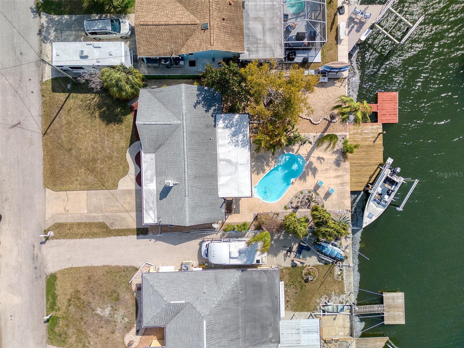 Image 25 of 31 For 13525 Maria Drive