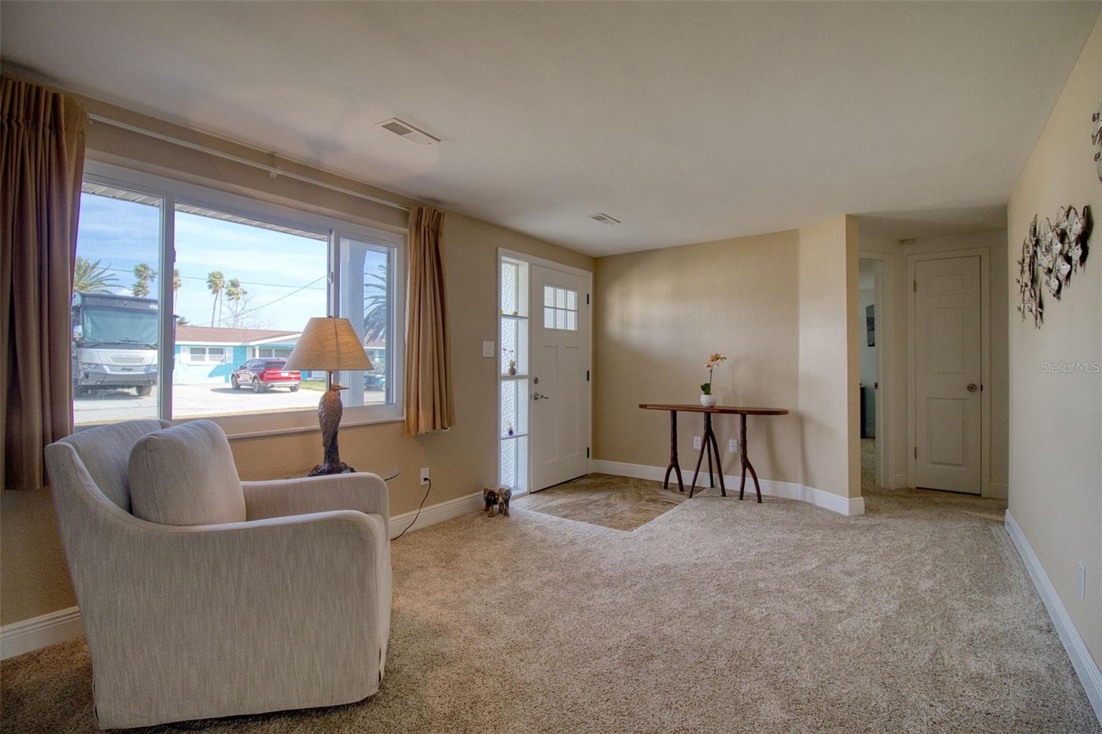 Image 8 of 31 For 13525 Maria Drive