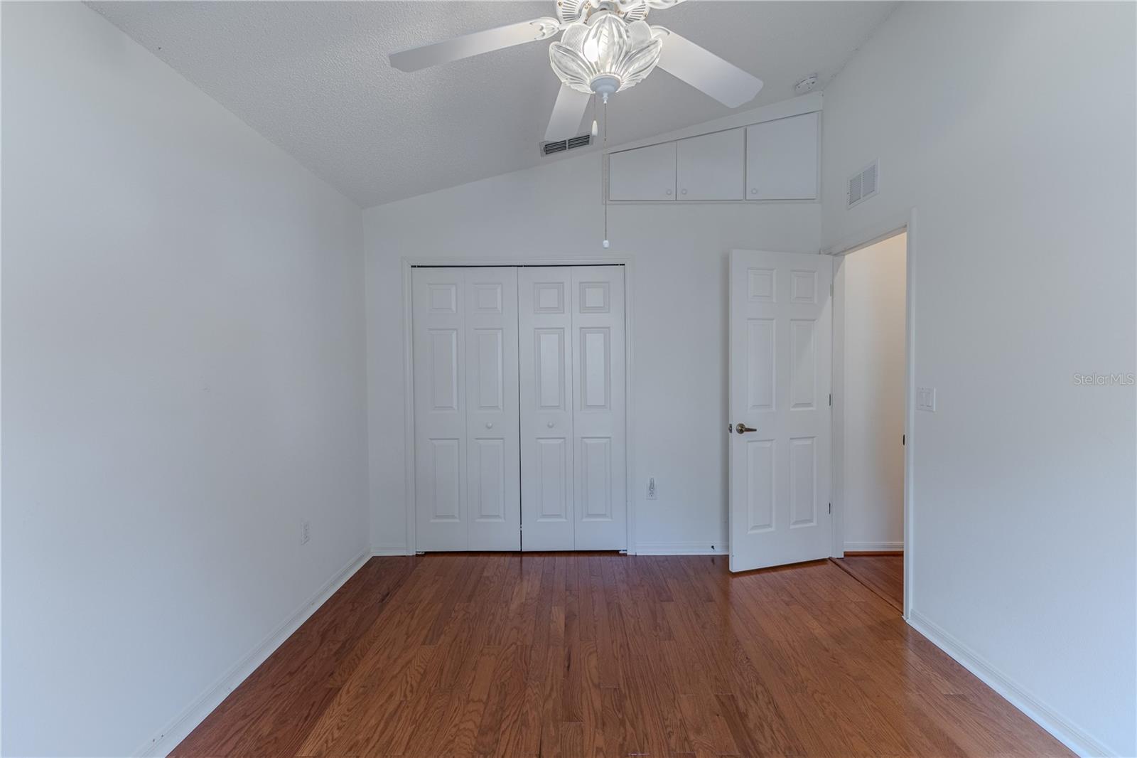 Image 35 of 55 For 239 Longleaf Court