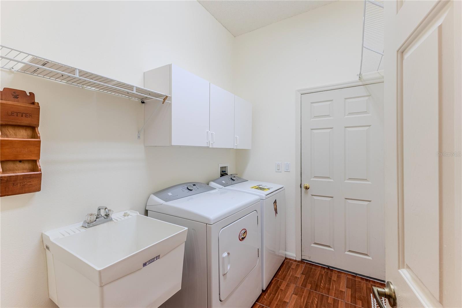 Image 48 of 55 For 239 Longleaf Court