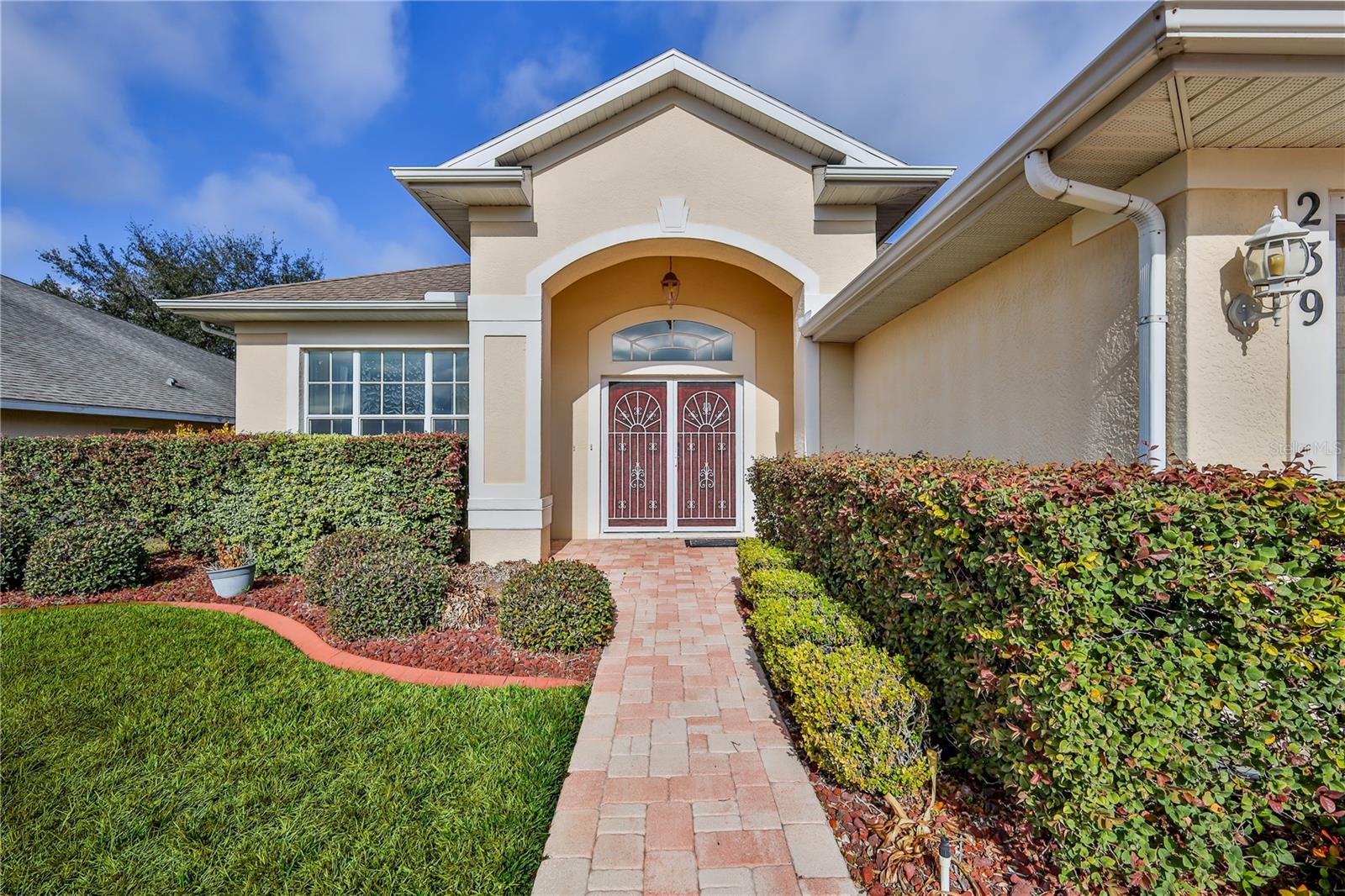 Image 5 of 55 For 239 Longleaf Court