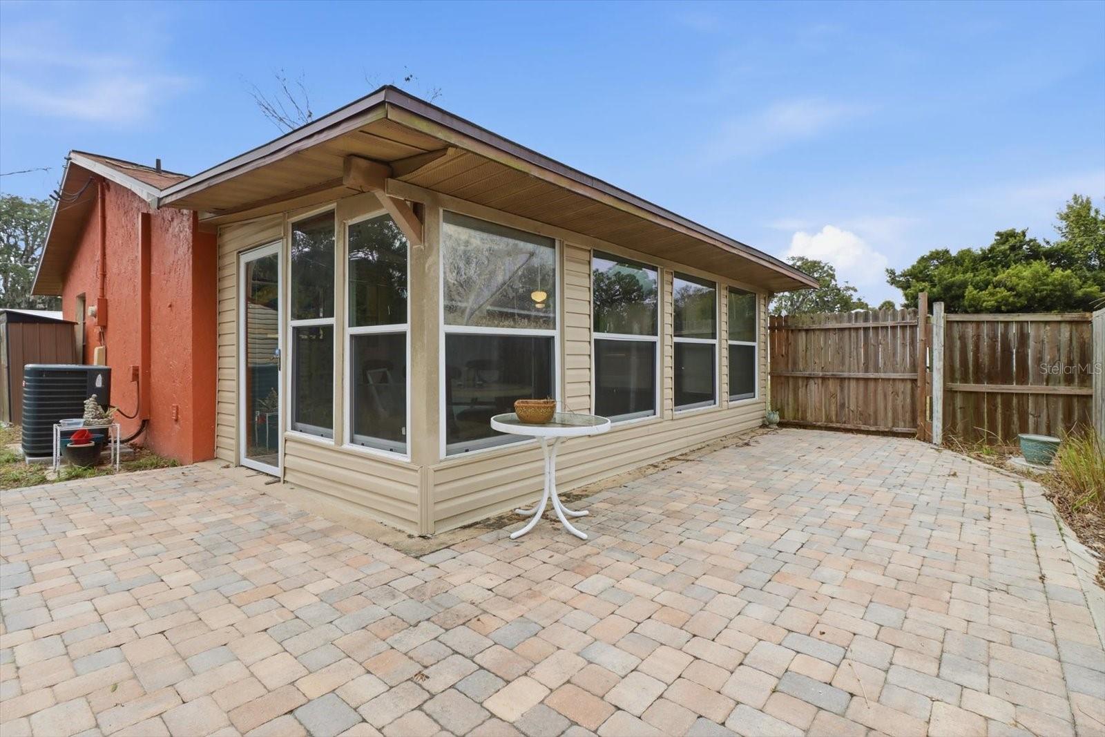 Image 31 of 36 For 2341 Whitier Point