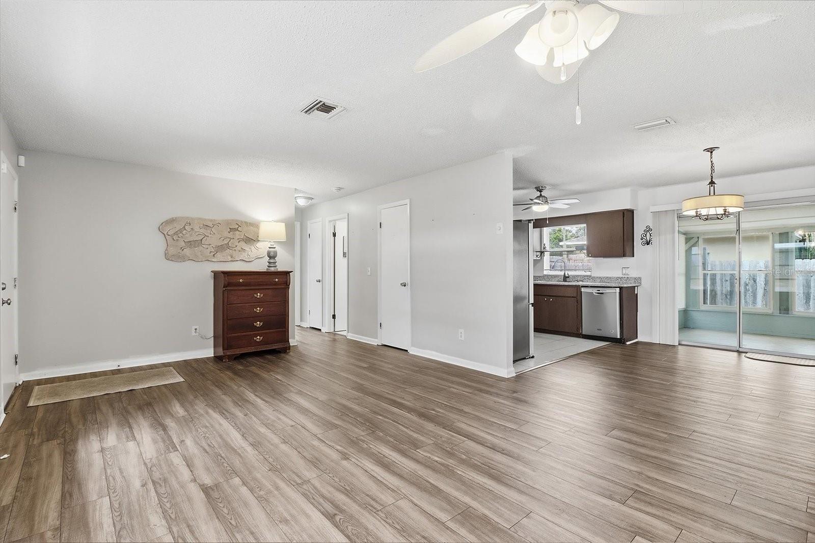 Image 8 of 36 For 2341 Whitier Point