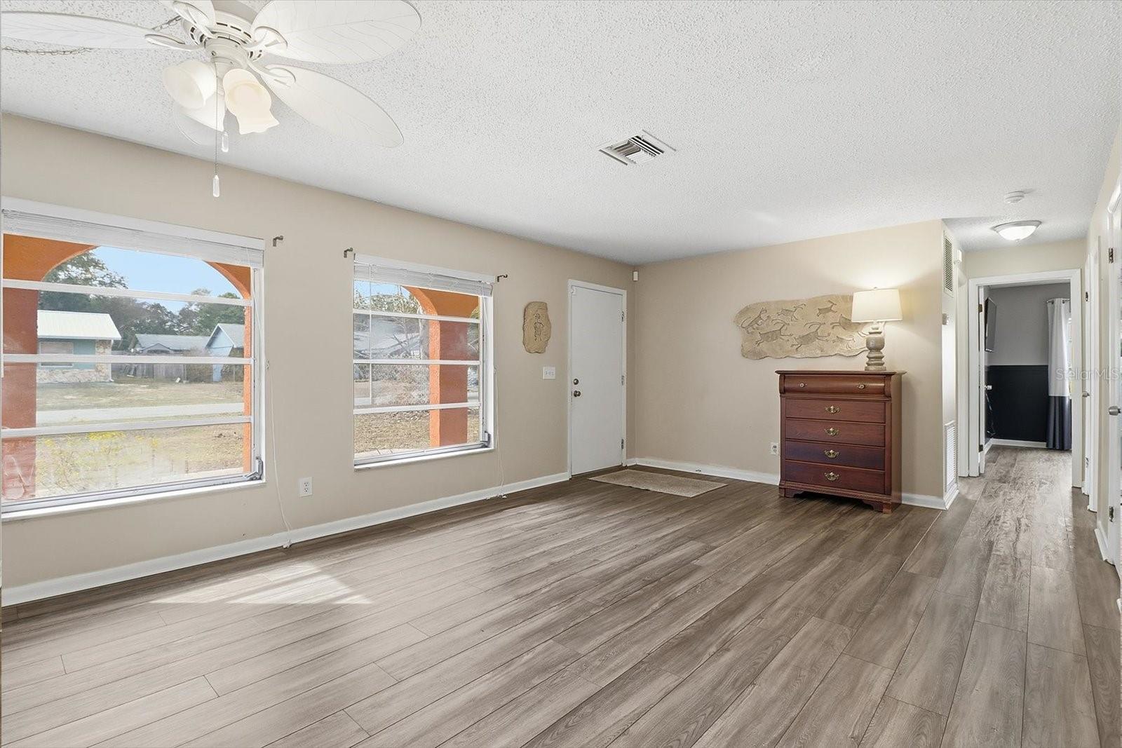 Image 9 of 36 For 2341 Whitier Point