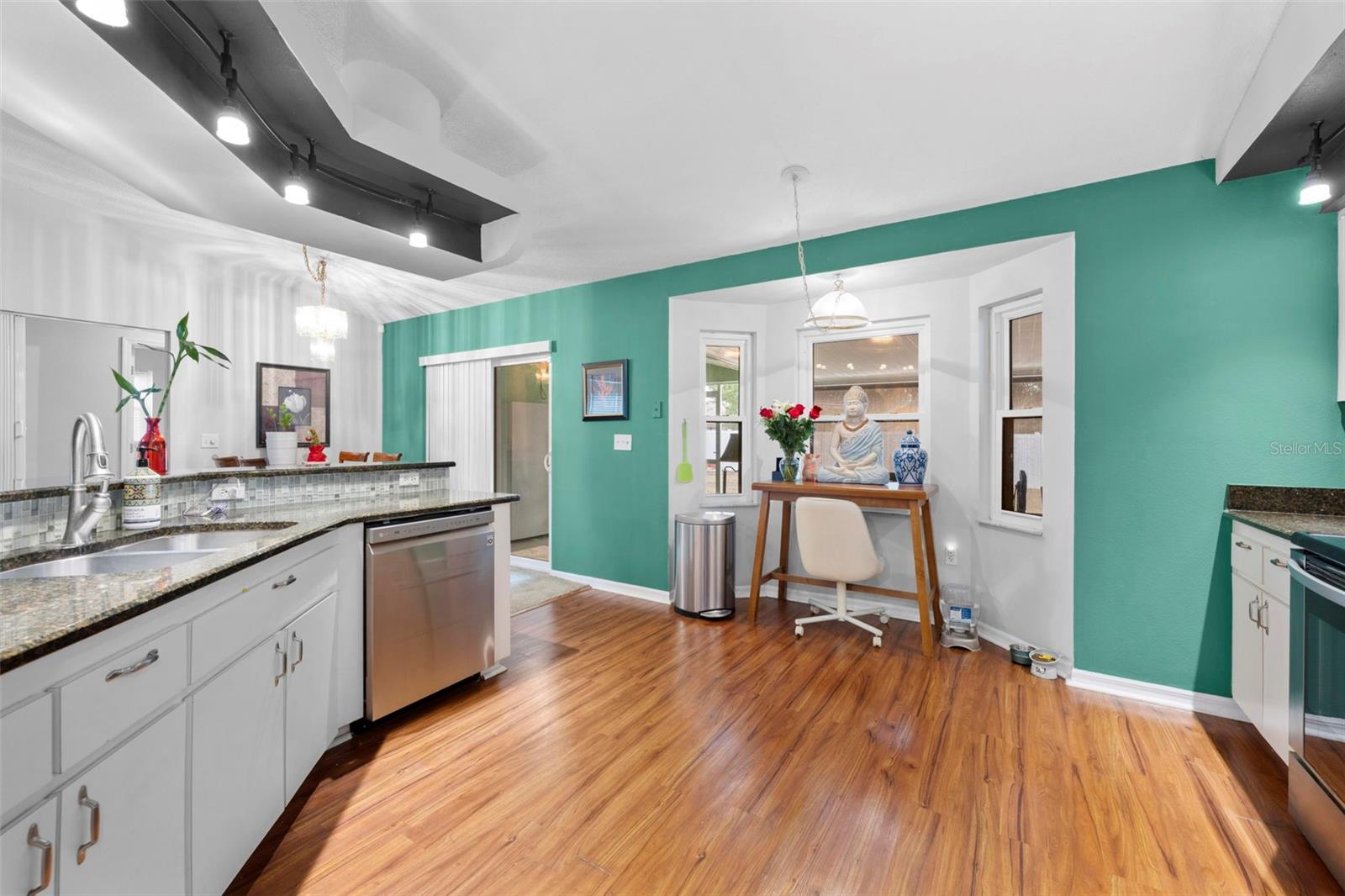 Image 11 of 50 For 11244 Redgate Street