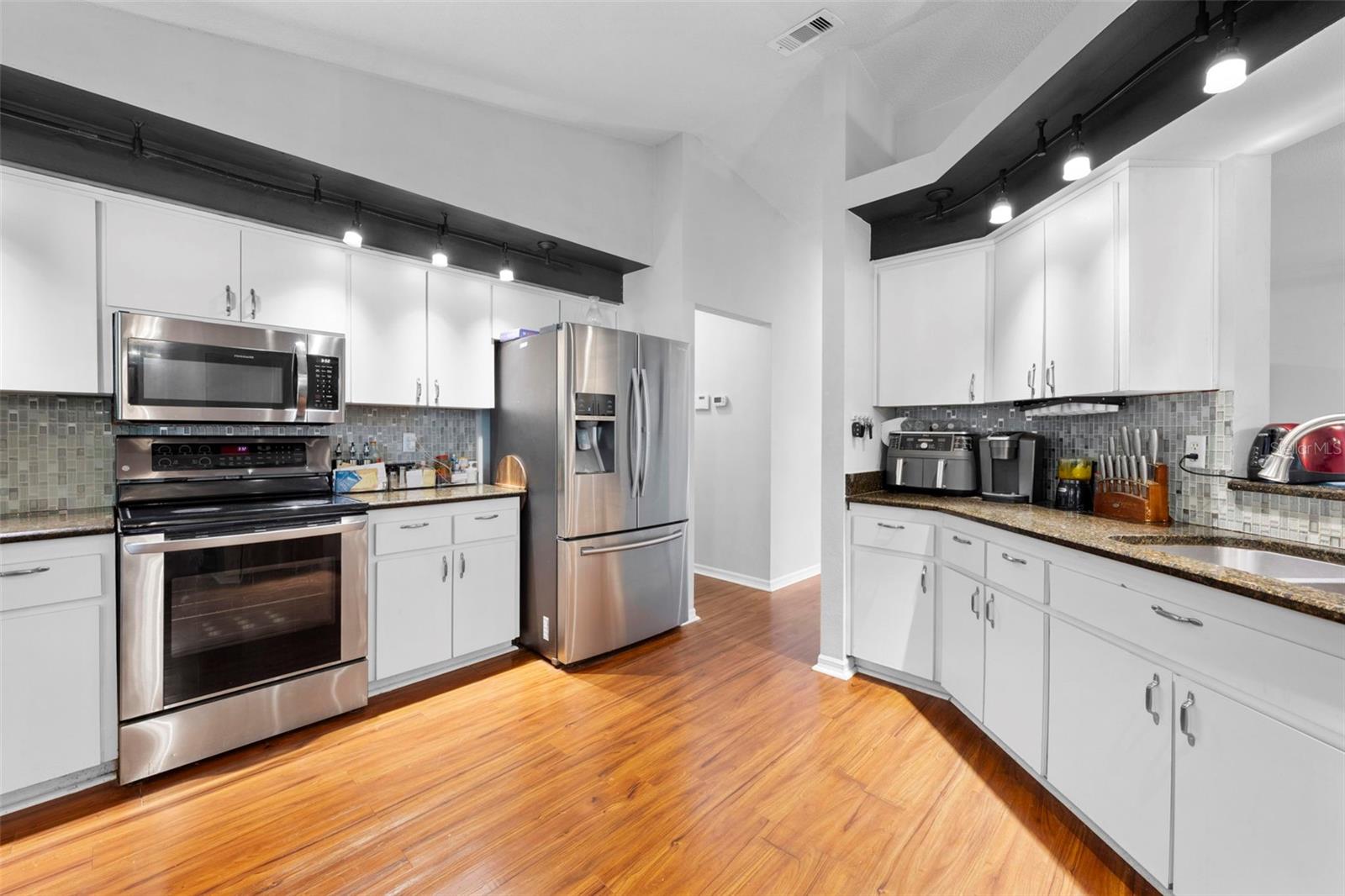 Image 14 of 50 For 11244 Redgate Street