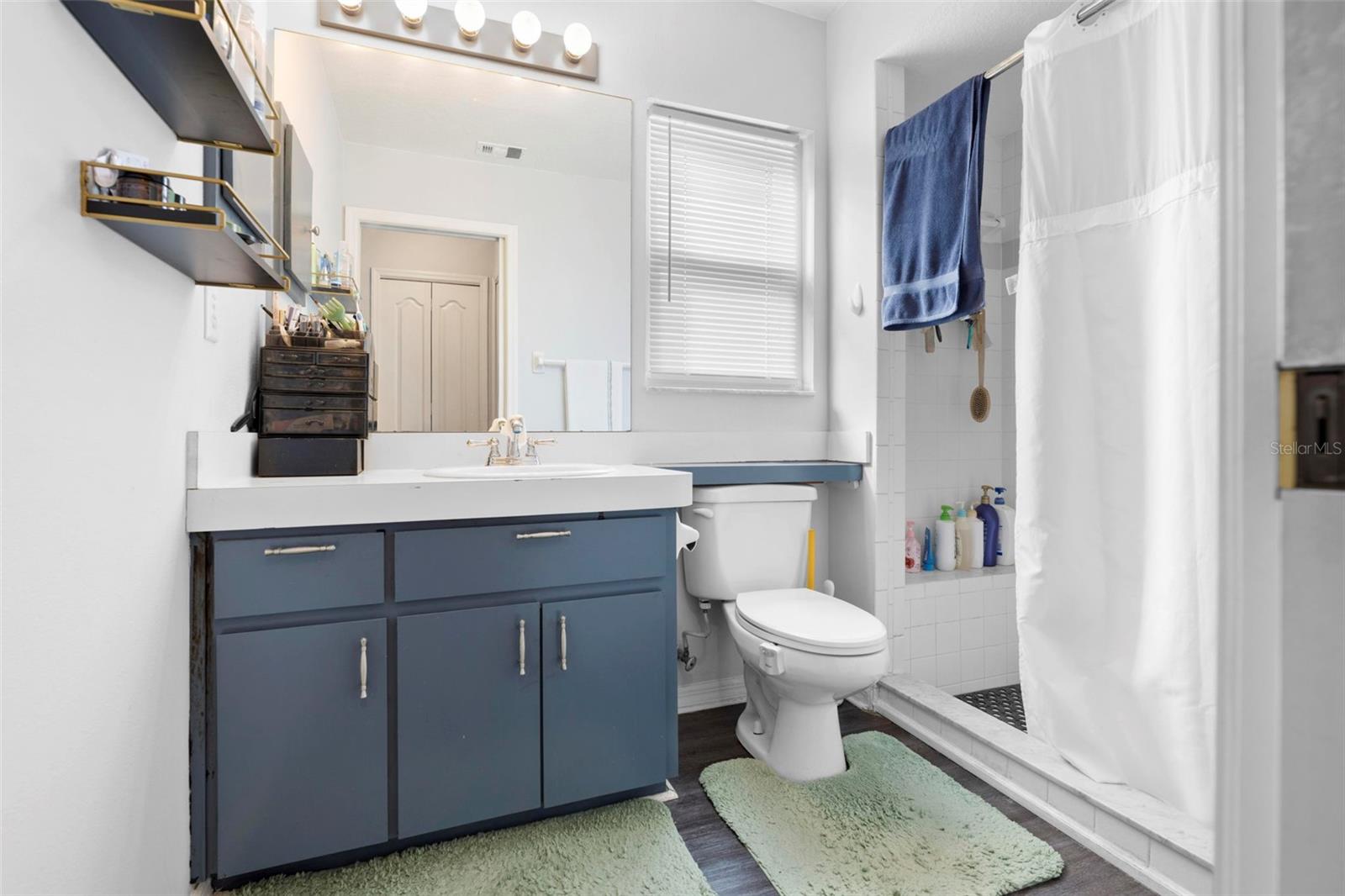 Image 40 of 50 For 11244 Redgate Street