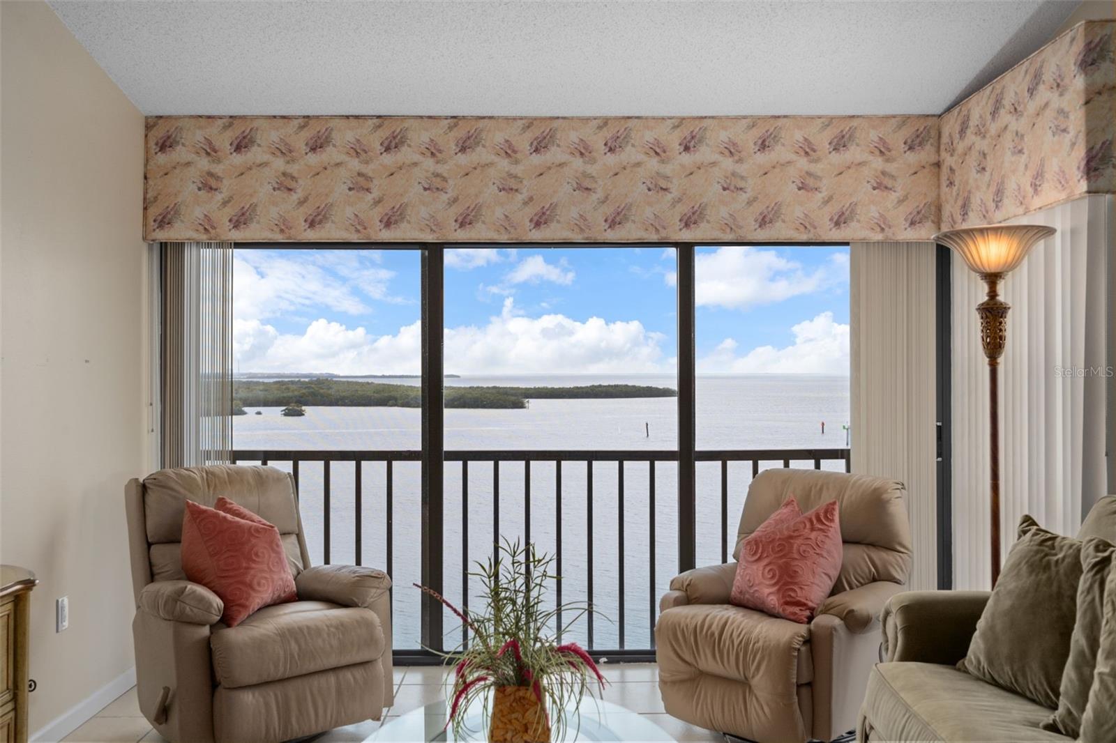 Image 10 of 67 For 4620 Bay Boulevard 1158