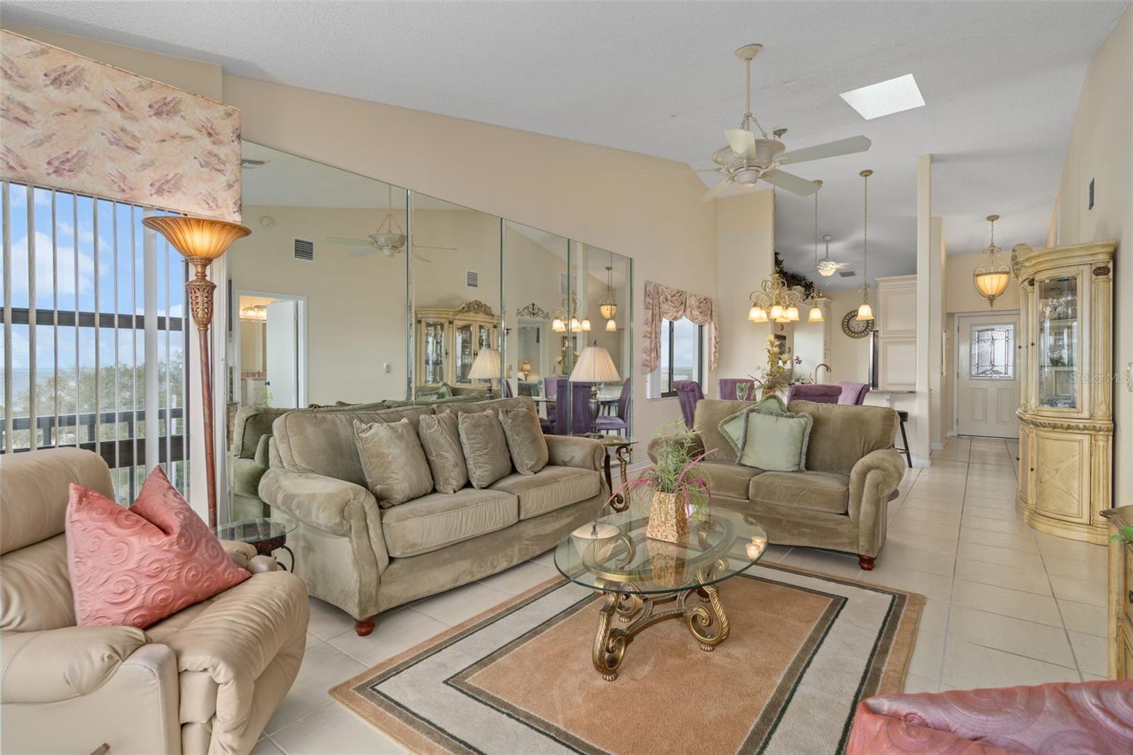 Image 11 of 67 For 4620 Bay Boulevard 1158