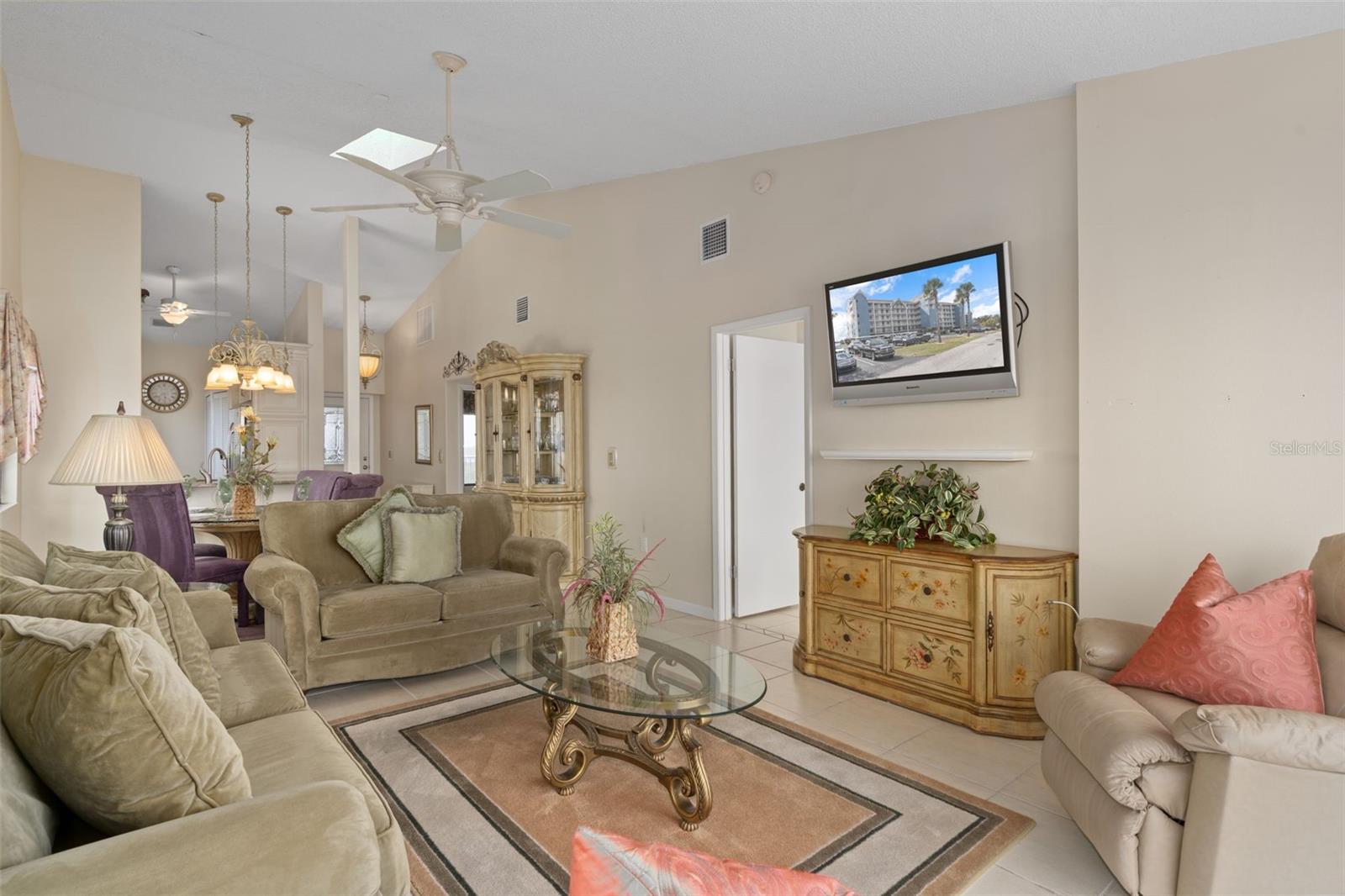 Image 12 of 67 For 4620 Bay Boulevard 1158