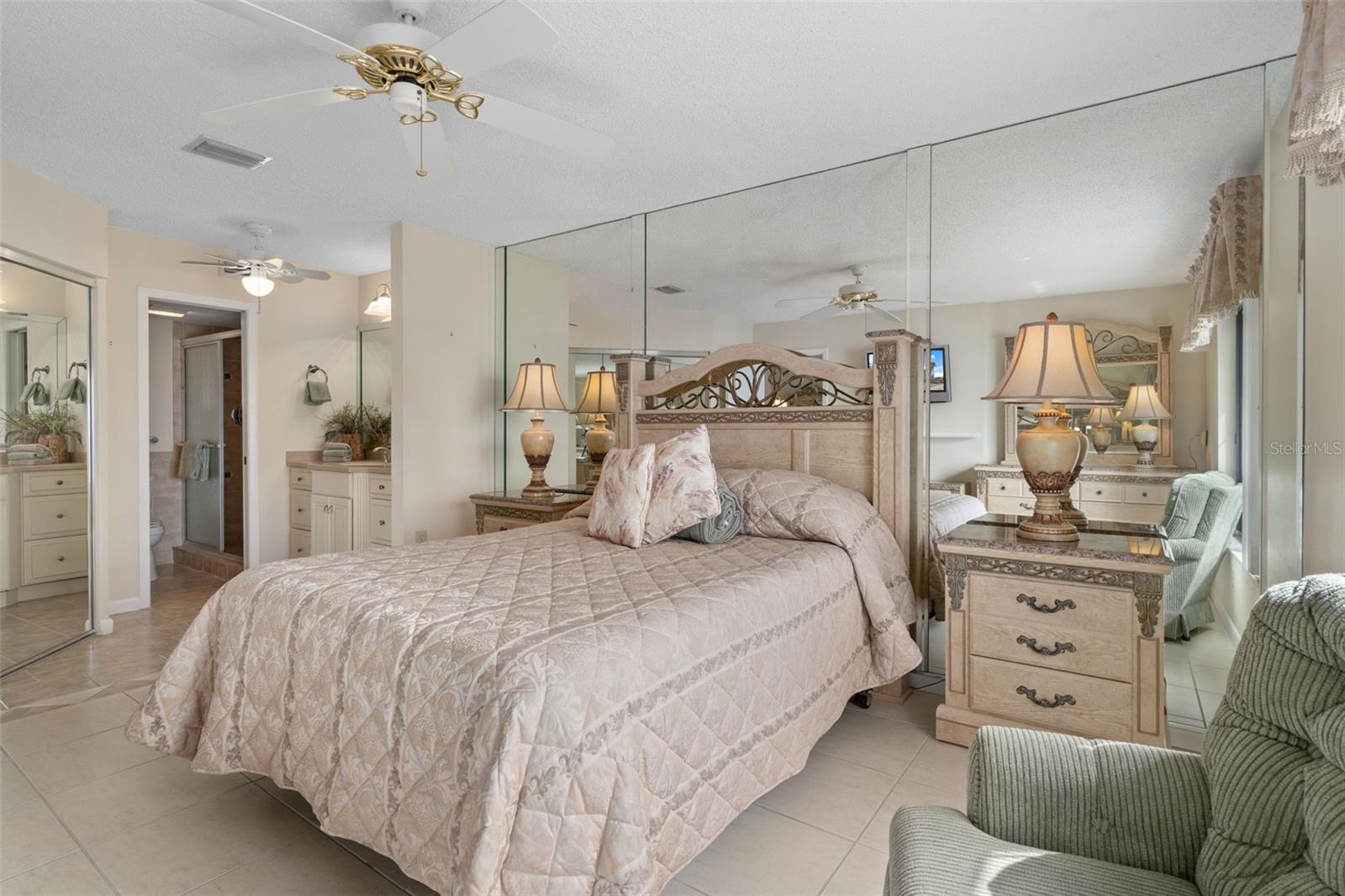 Image 27 of 67 For 4620 Bay Boulevard 1158