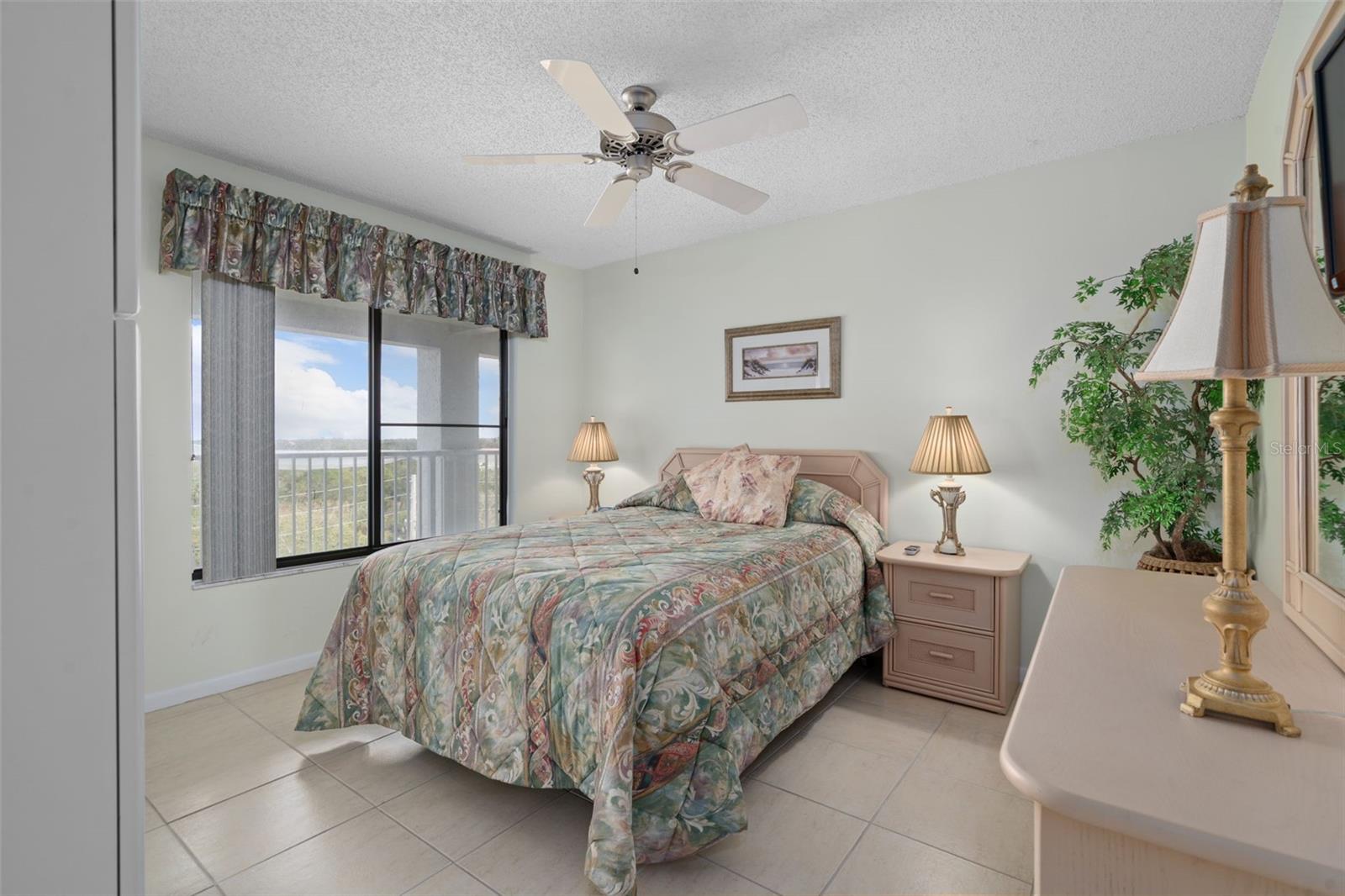 Image 38 of 67 For 4620 Bay Boulevard 1158