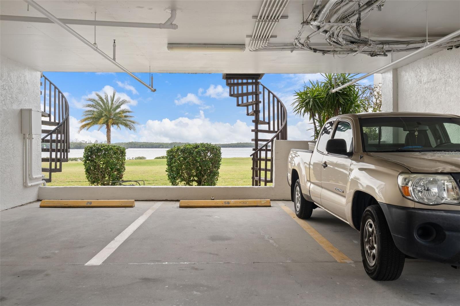 Image 41 of 67 For 4620 Bay Boulevard 1158